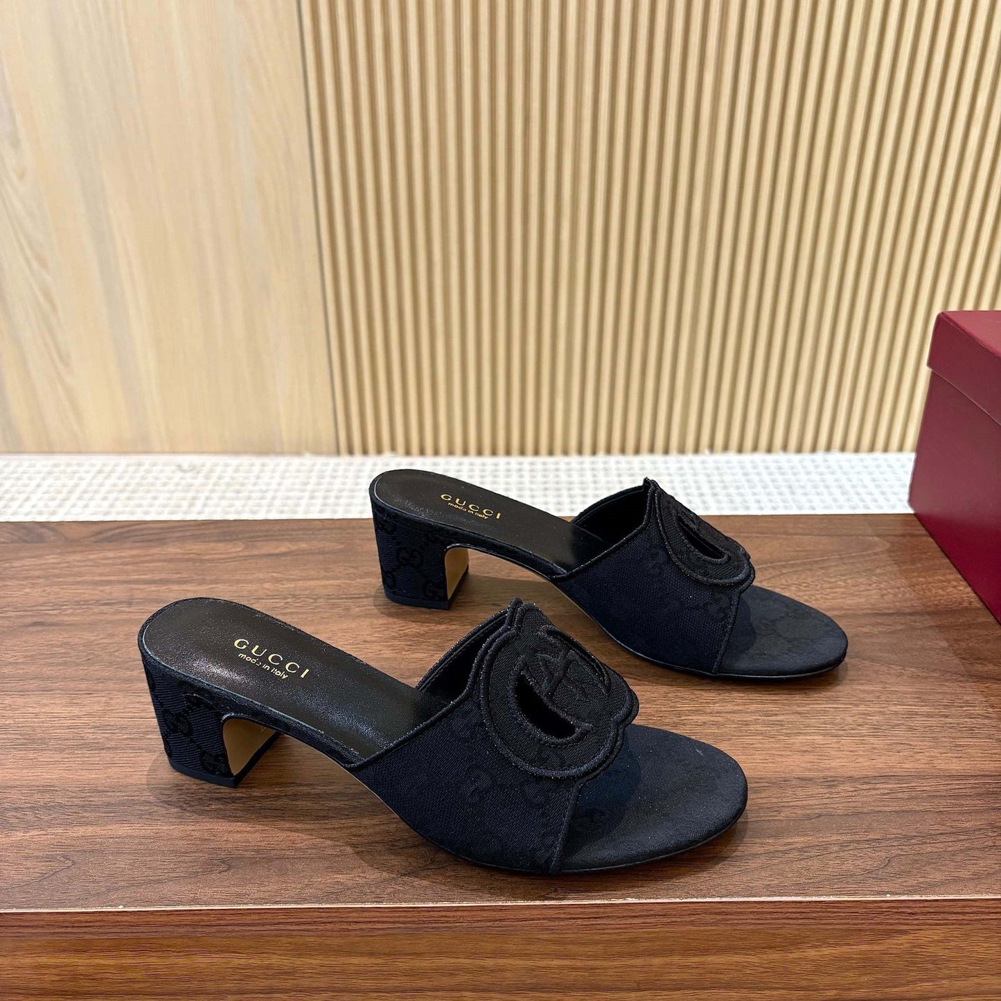 GG Interlocking G Cutout Sandals 5.5cm Black Canvas  646502