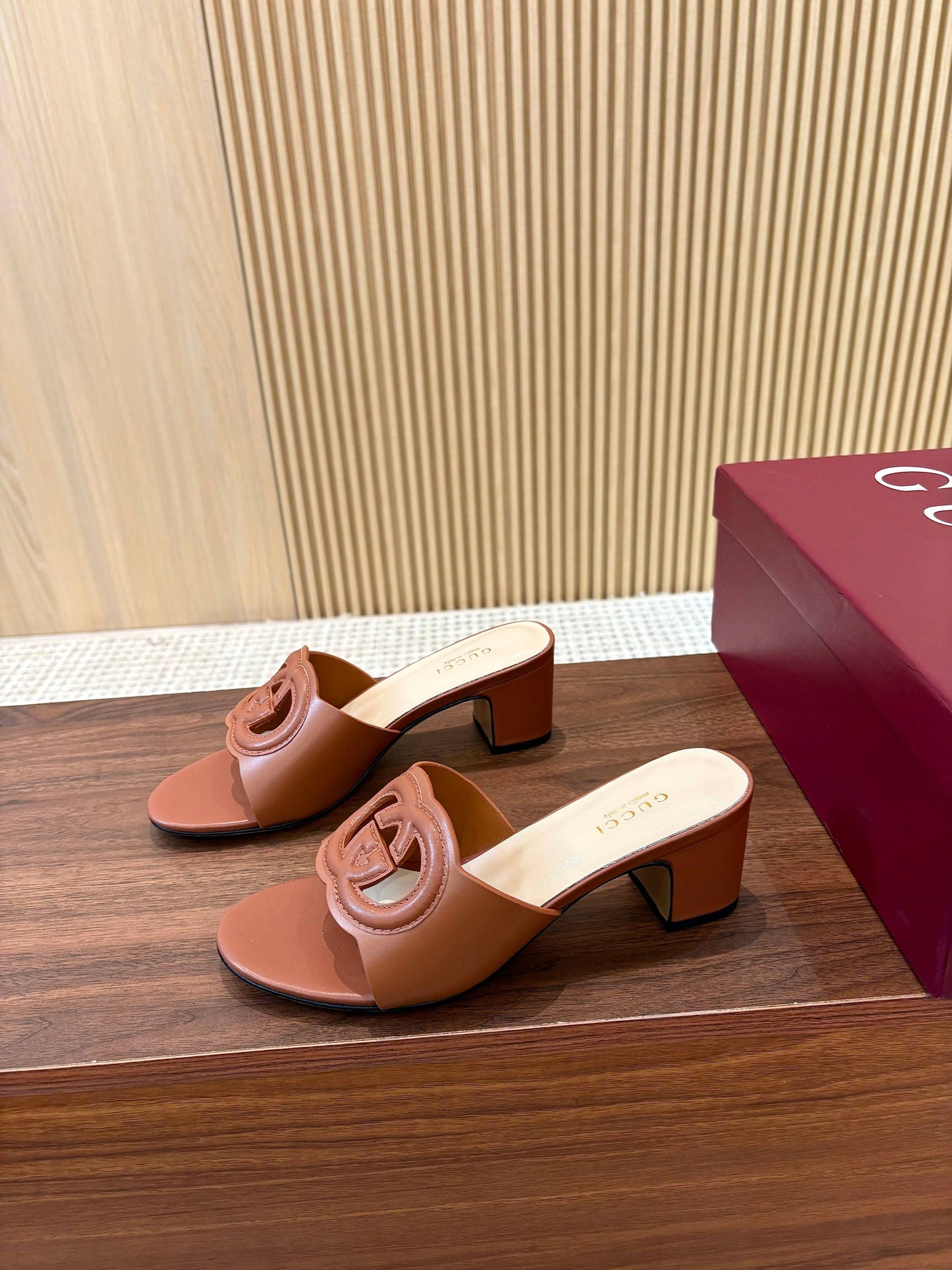 GG Interlocking G Cutout Sandals 5.5cm Brown Sheepskin 646498