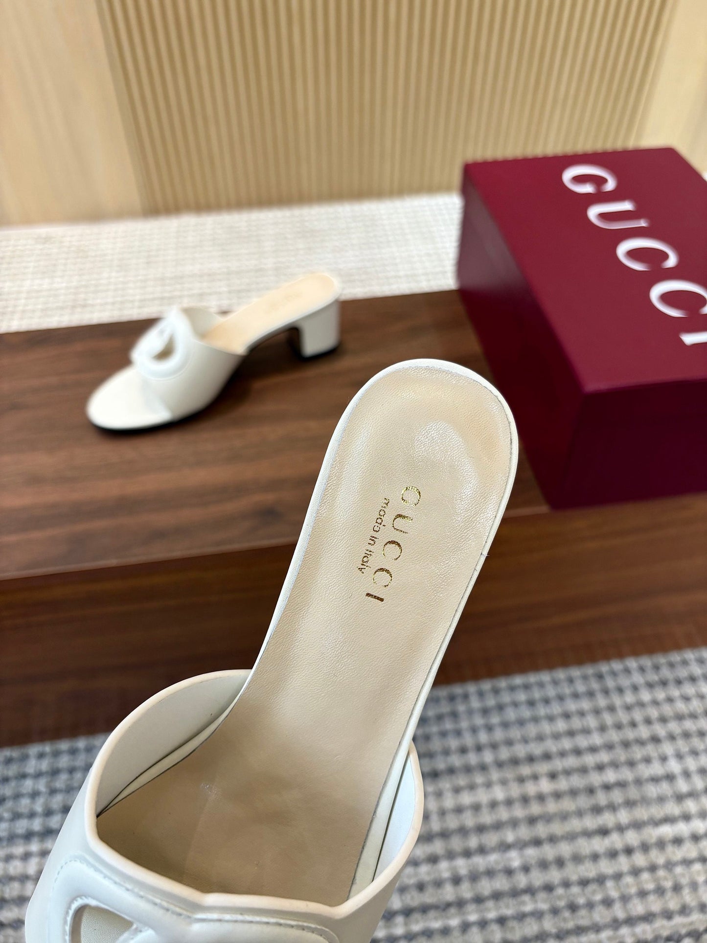 GG Interlocking G Cutout Sandals 5.5cm White Sheepskin 646497