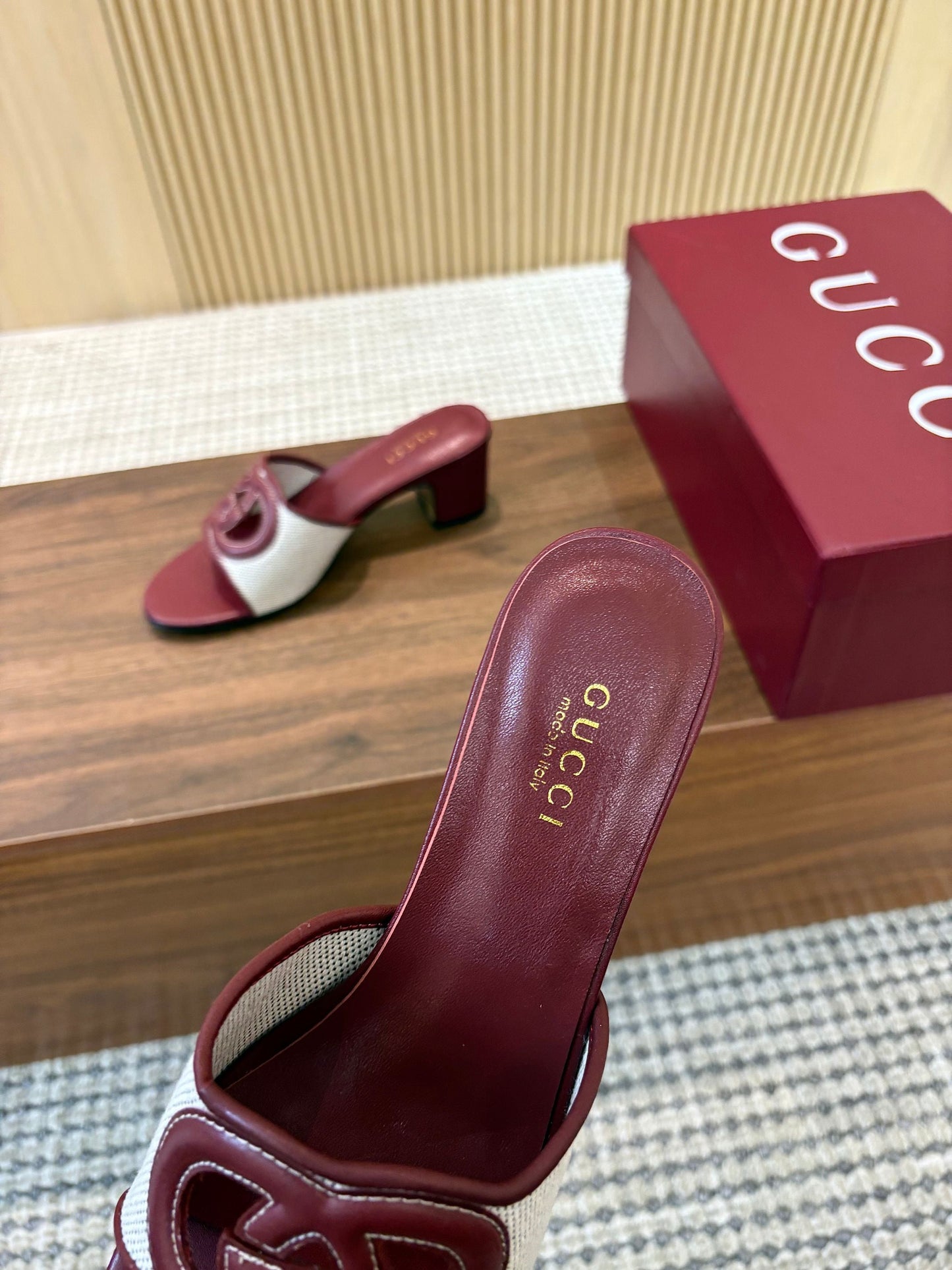GG Interlocking G Cutout Sandals 5.5cm Burgundy Sheepskin Mesh 646495