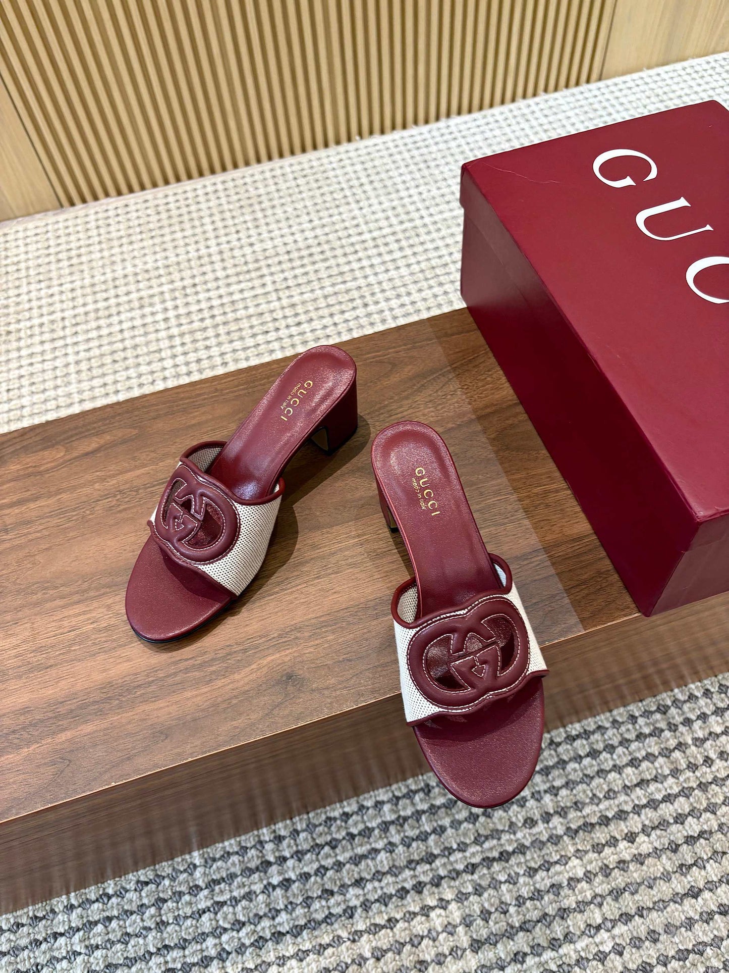 GG Interlocking G Cutout Sandals 5.5cm Burgundy Sheepskin Mesh 646495