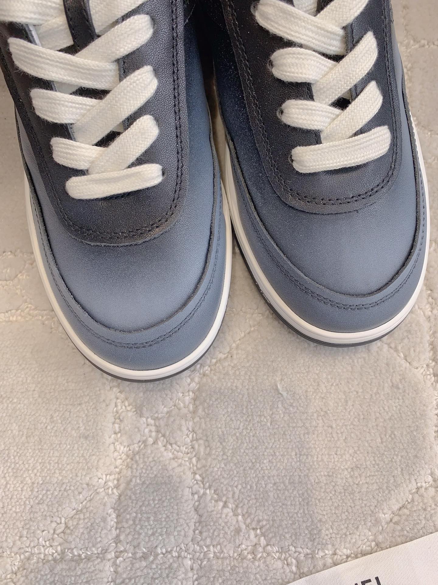 CC 2024 Logo Sneakers Grey Lambskin 906410