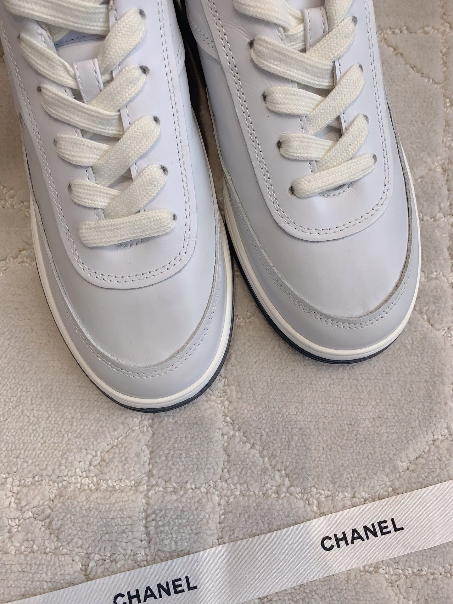 CC 2024 Logo Sneakers Cream Lambskin 906413
