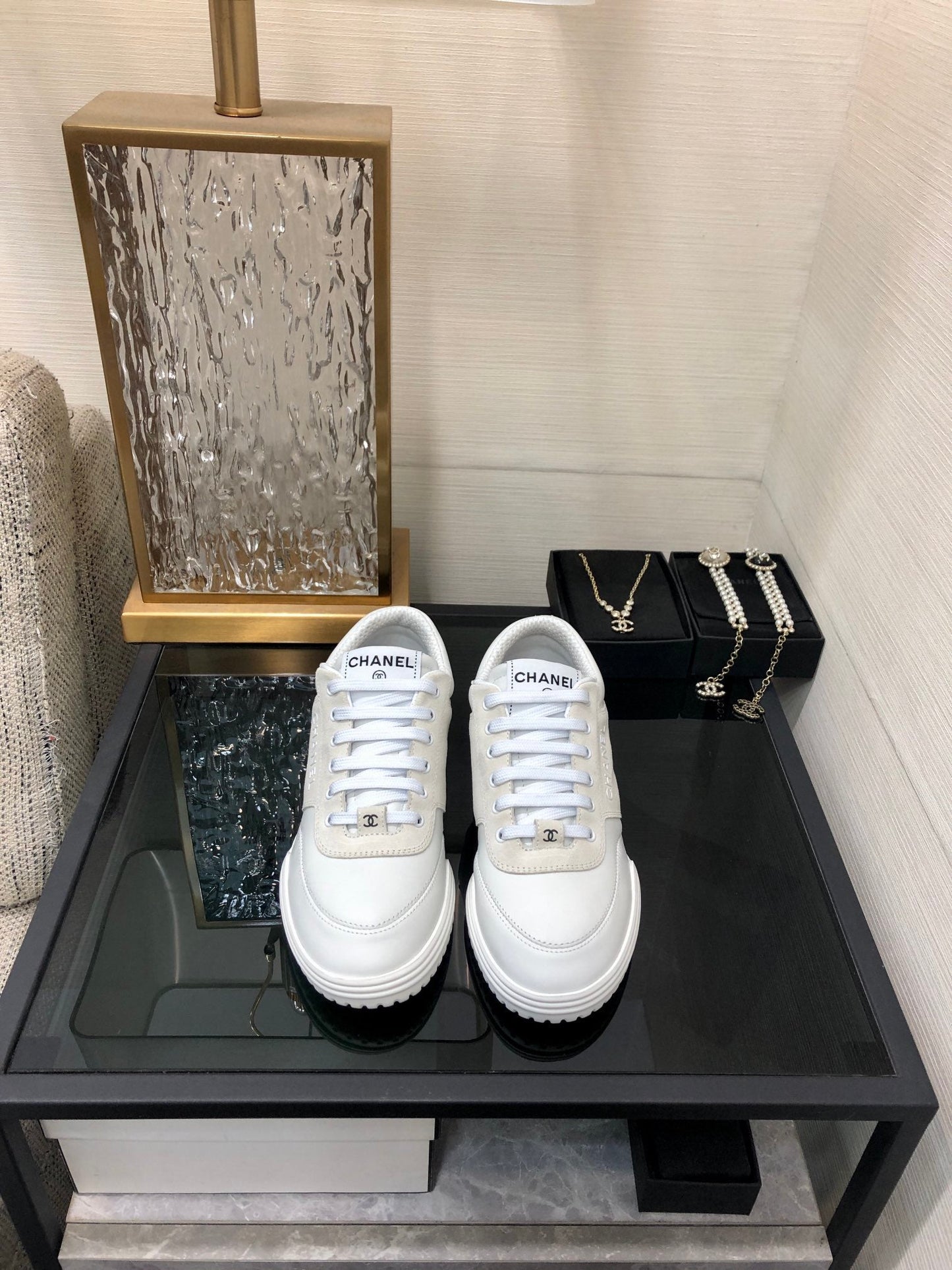 CC 24C Sneaker White Ivory Suede Sheepskin 688653