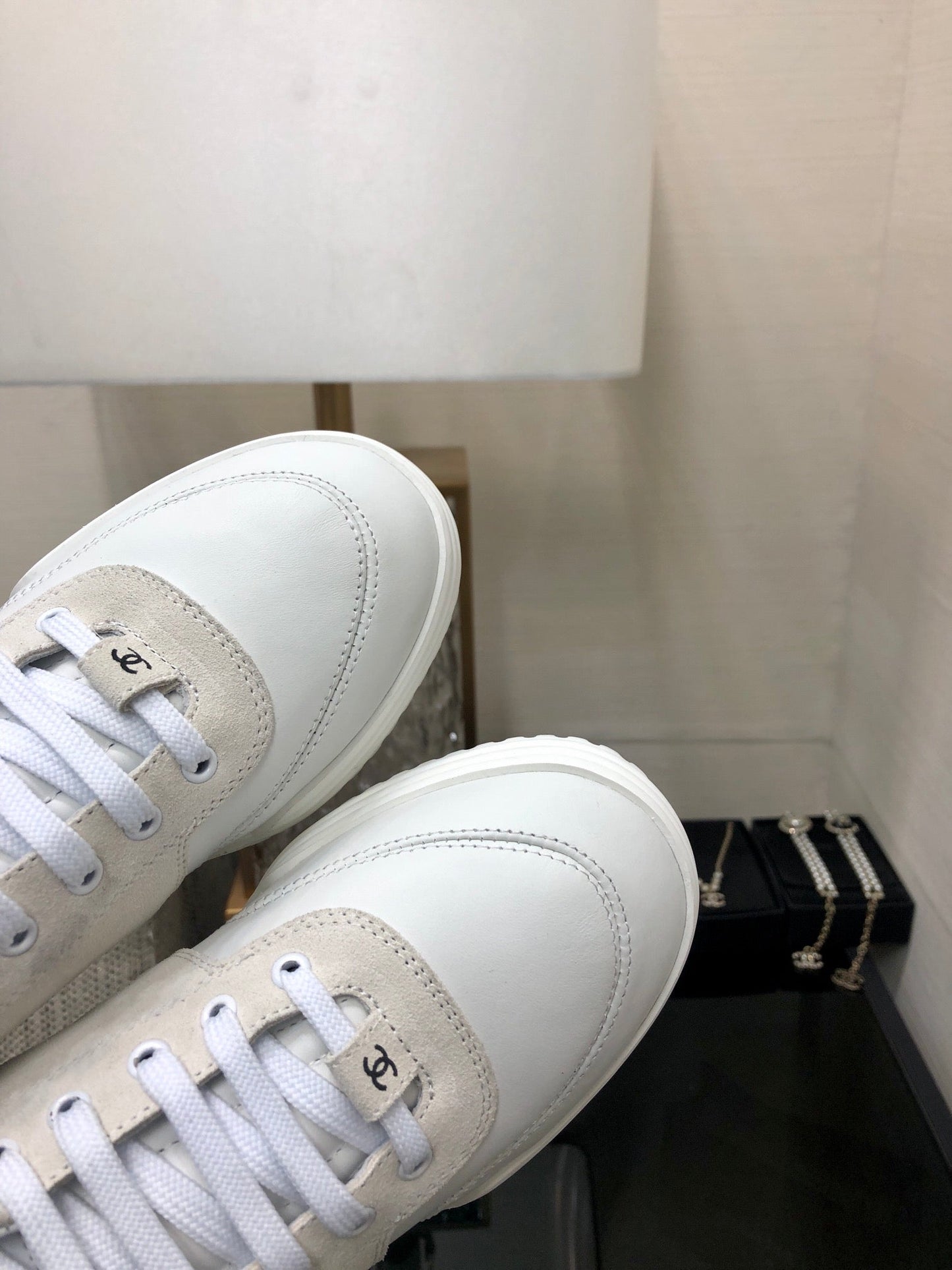 CC 24C Sneaker White Ivory Suede Sheepskin 688653