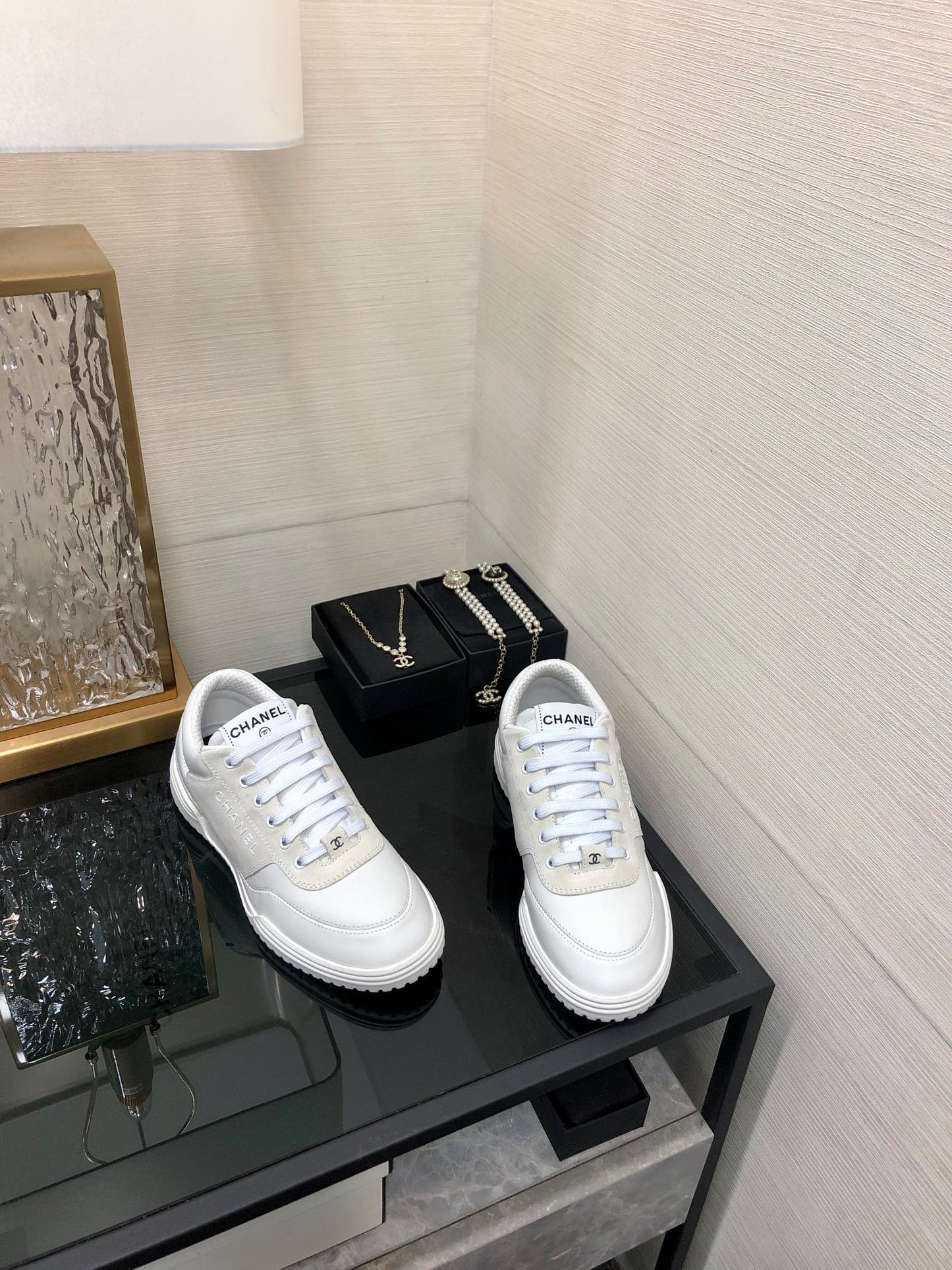 CC 24C Sneaker White Ivory Suede Sheepskin 688653