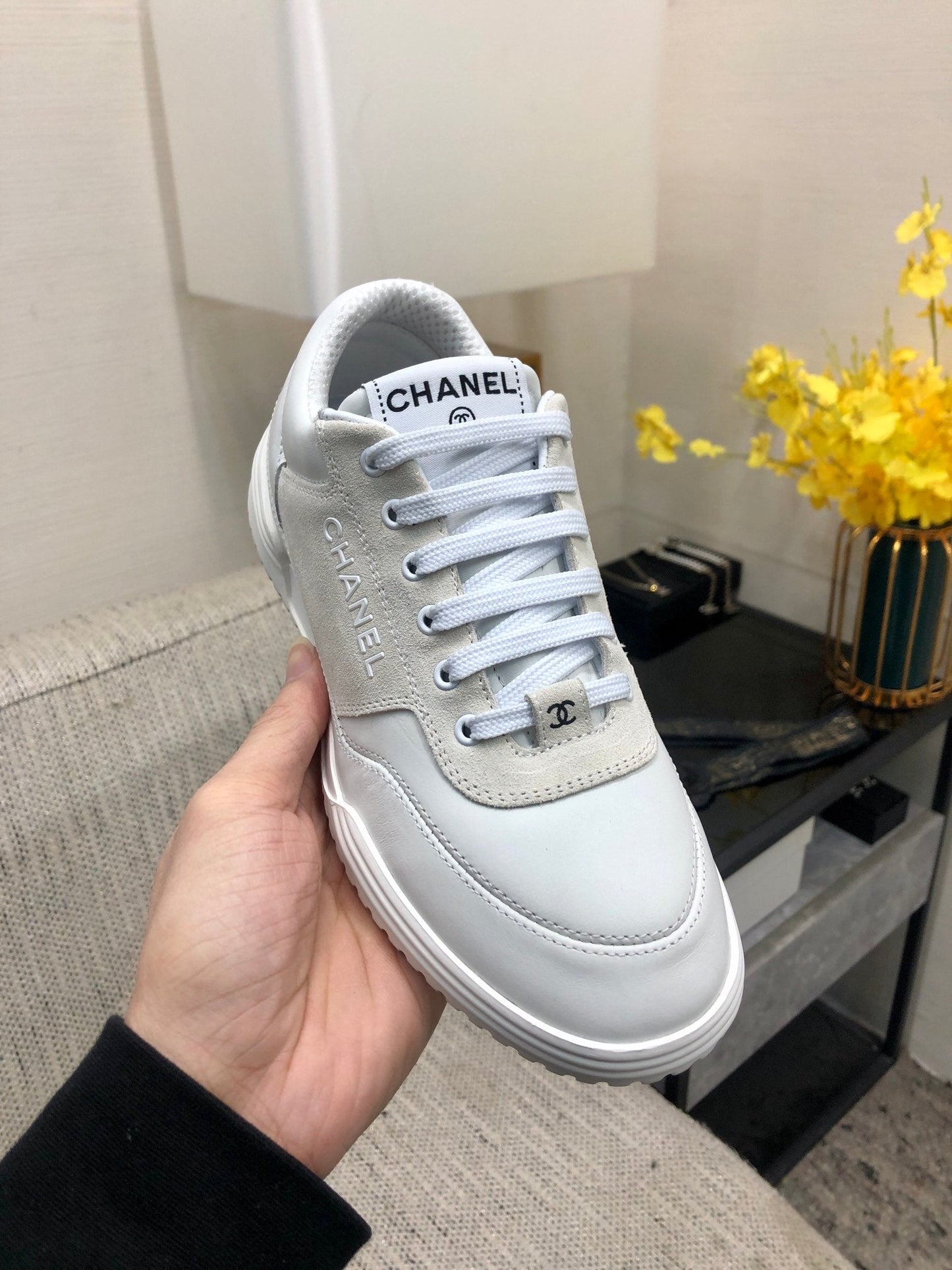 CC 24C Sneaker White Ivory Suede Sheepskin 688653