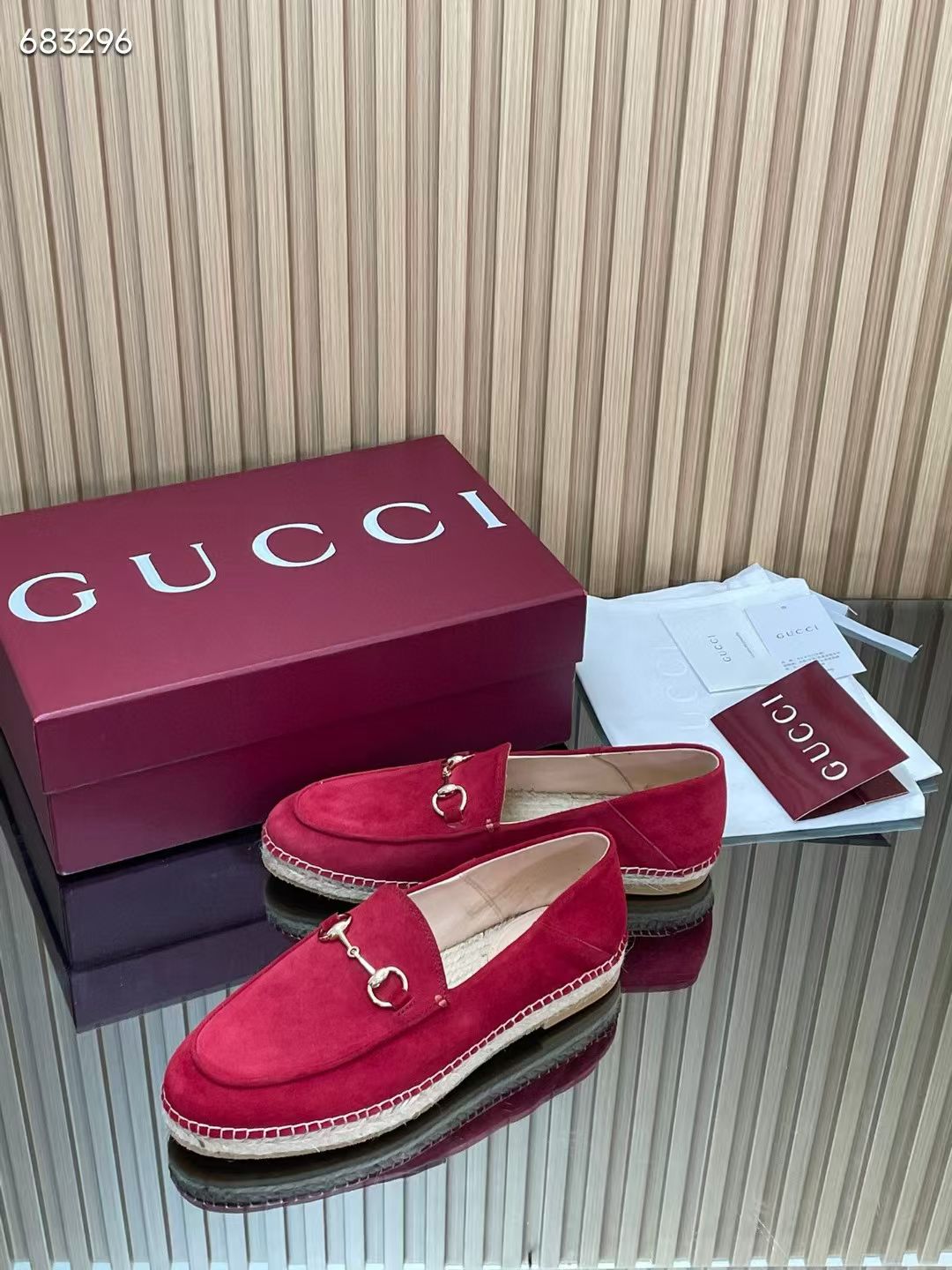Gucci 26s Loafer In Dark Red Suede