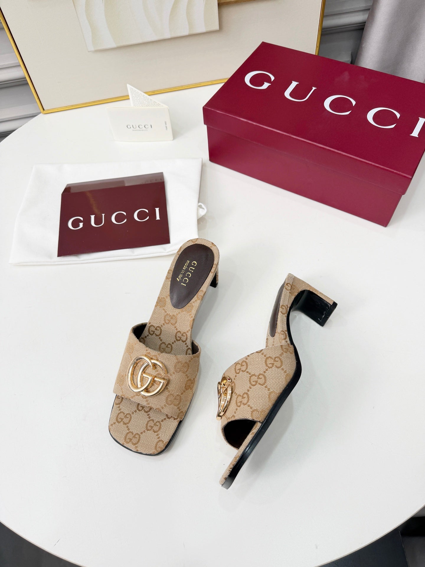 GG 2026 Early Spring Sandals Beige Canvas Sheepskin 688526