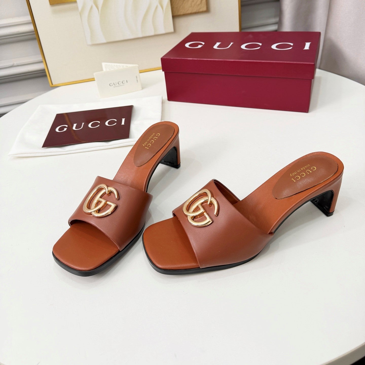 GG 2026 Early Spring Sandals Tan Brown Sheepskin 688533