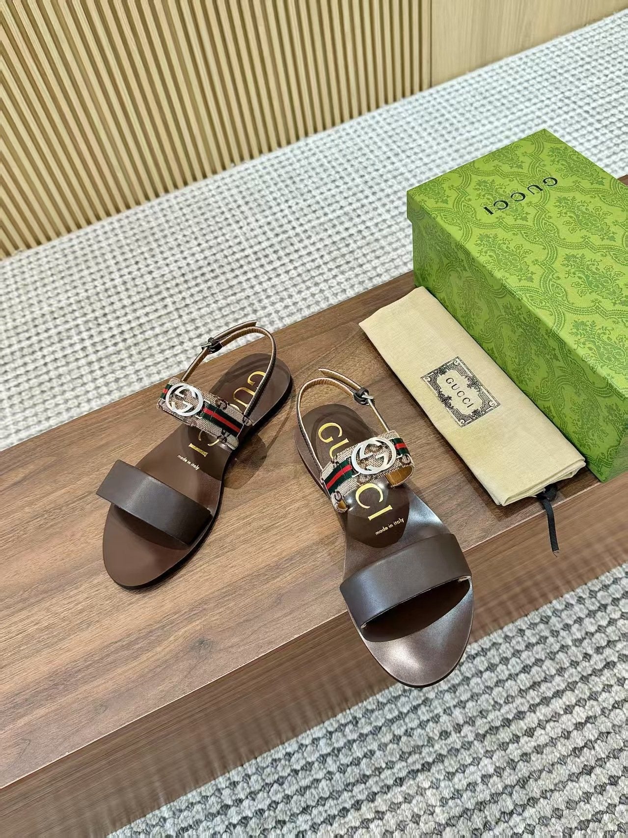 GG Interlocking Sandal Coffee Canvas & Leather 864288