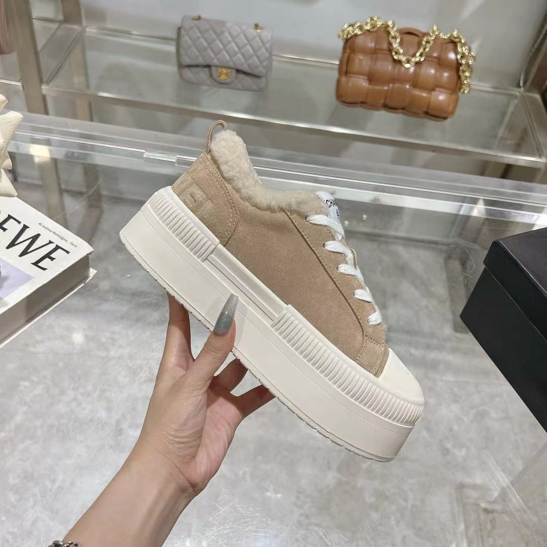 CC Sneaker Beige Suede Wool Lining