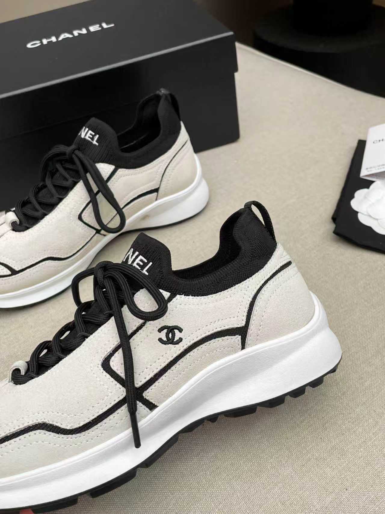 CC Métiers d’art 2026 Sneakers Black White Calfskin Fibers 846394