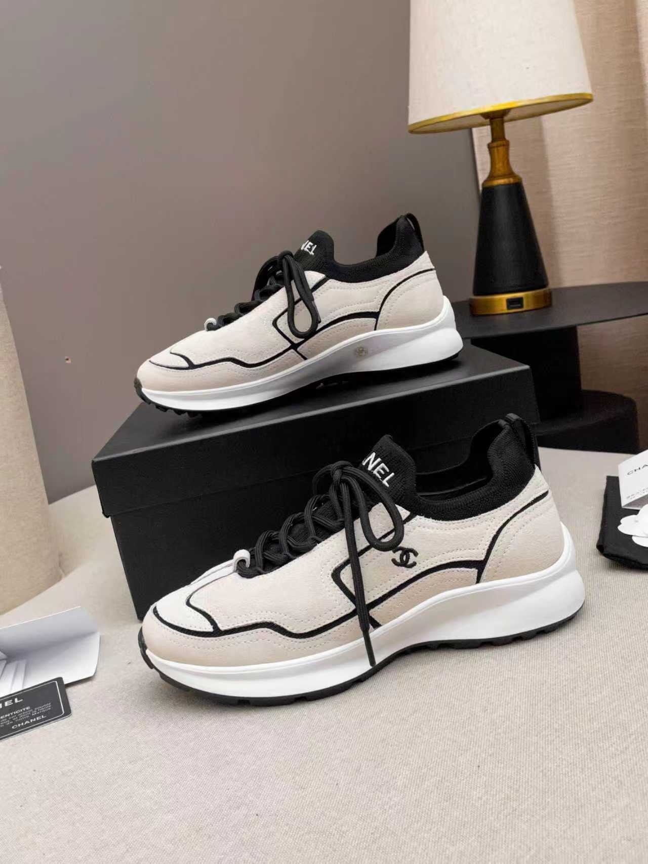 CC Métiers d’art 2026 Sneakers Black White Calfskin Fibers 846394