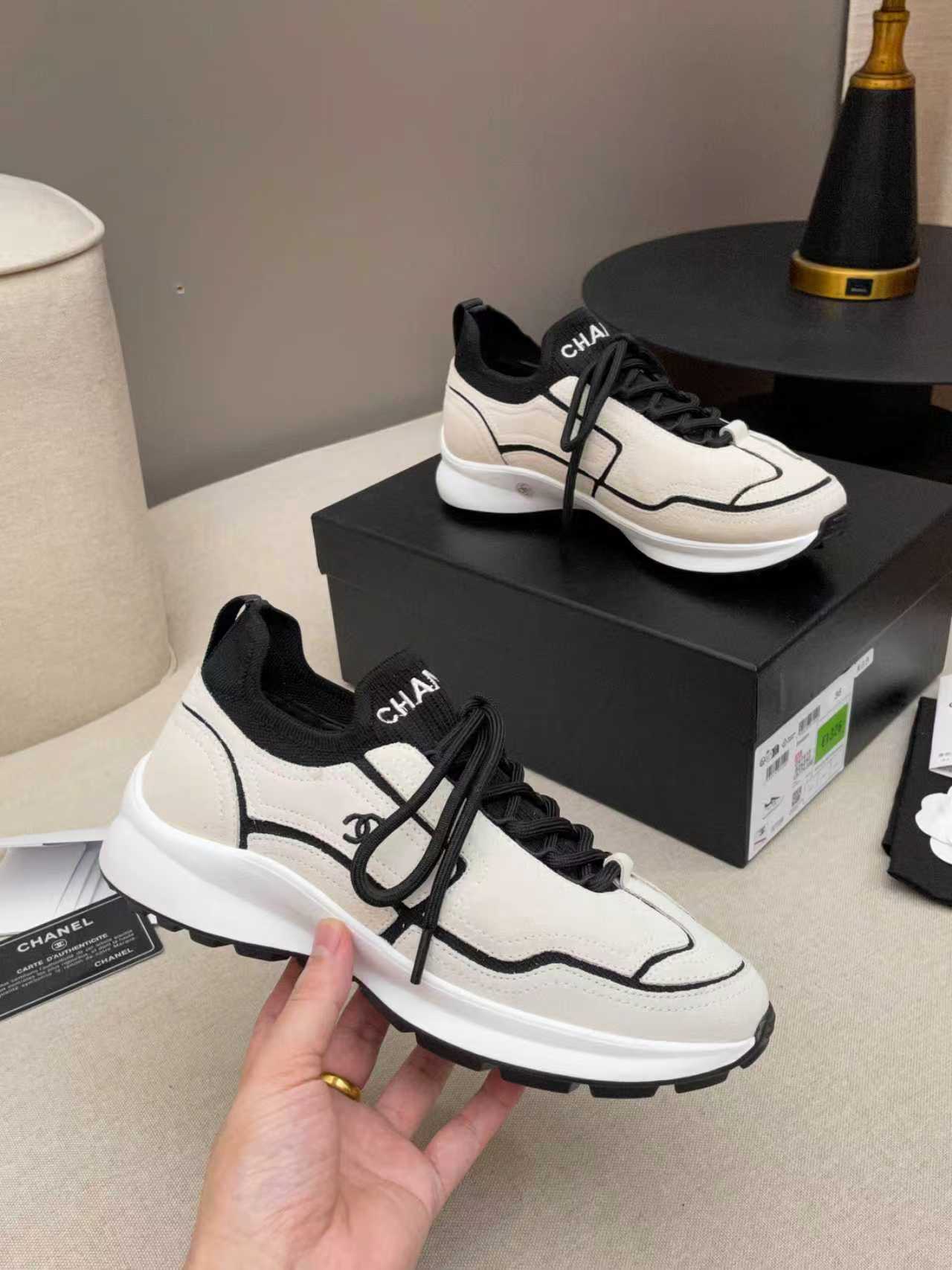 CC Métiers d’art 2026 Sneakers Black White Calfskin Fibers 846394