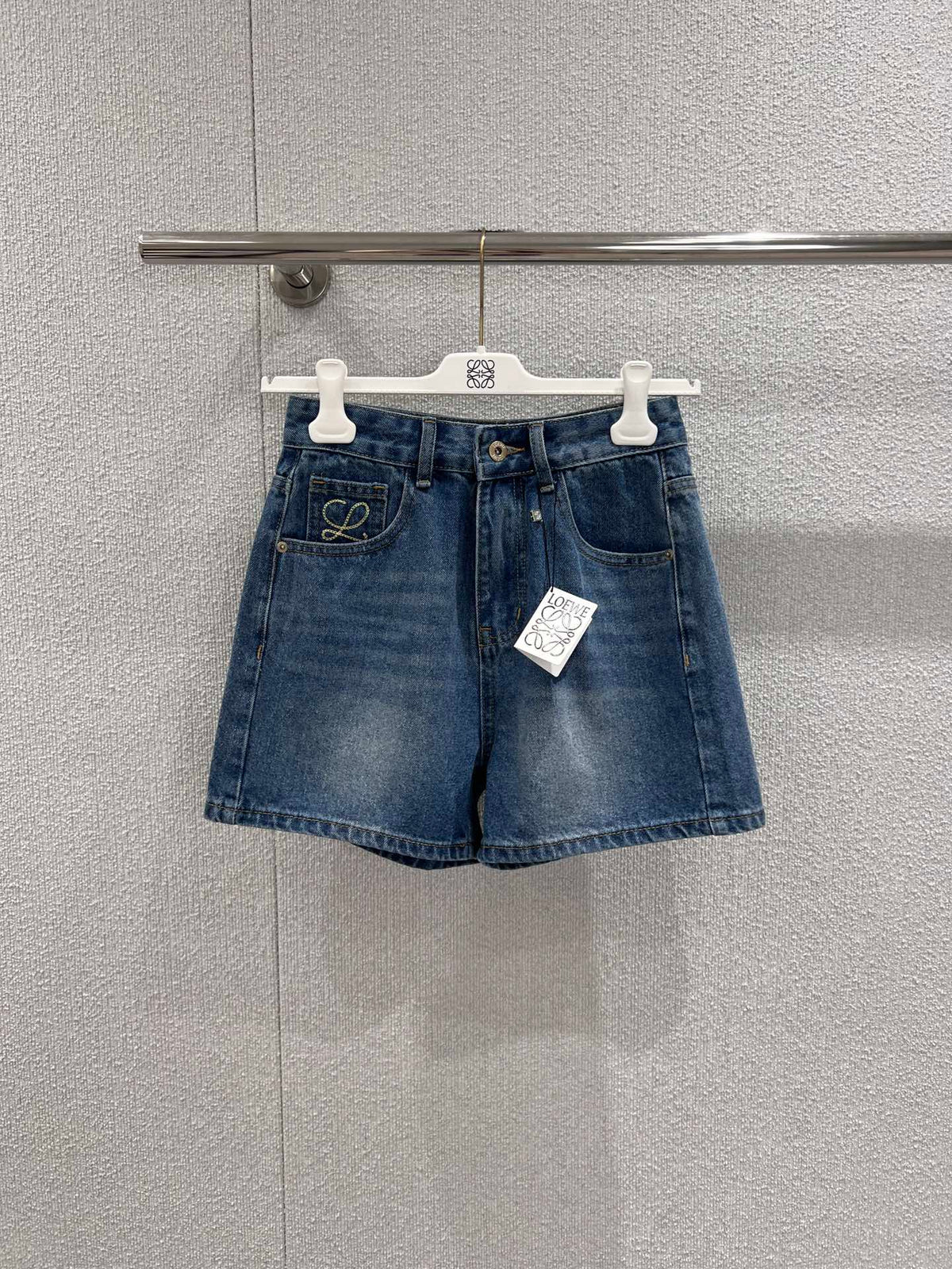 Loewe 26Ss Embroidered Denim Shorts