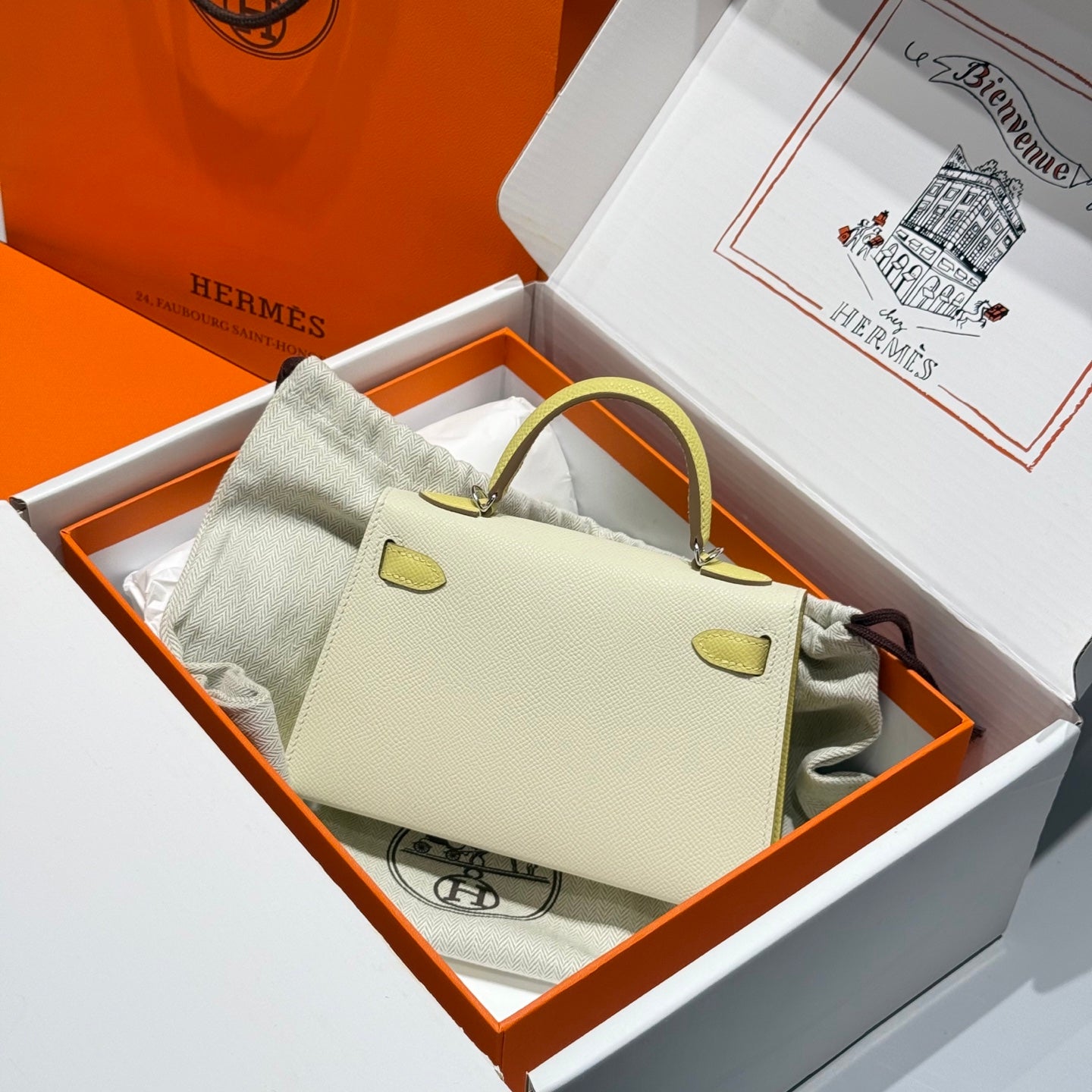 HM Mini Kelly 19 Milkshake White Epsom 243206