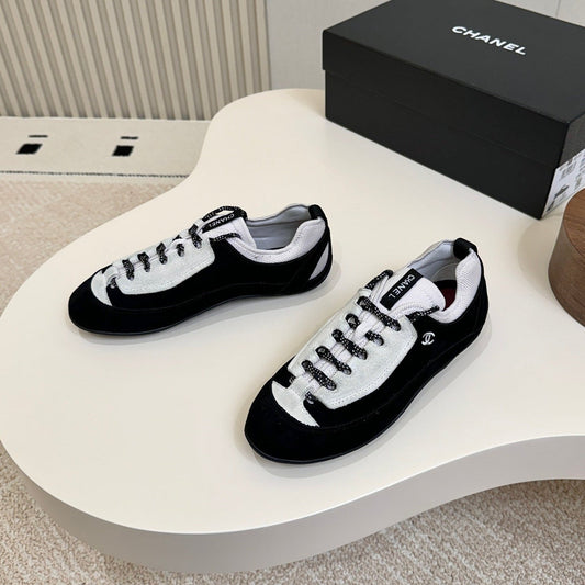 CC Métiers d’art 2026 Sneakers Black White Suede 859563