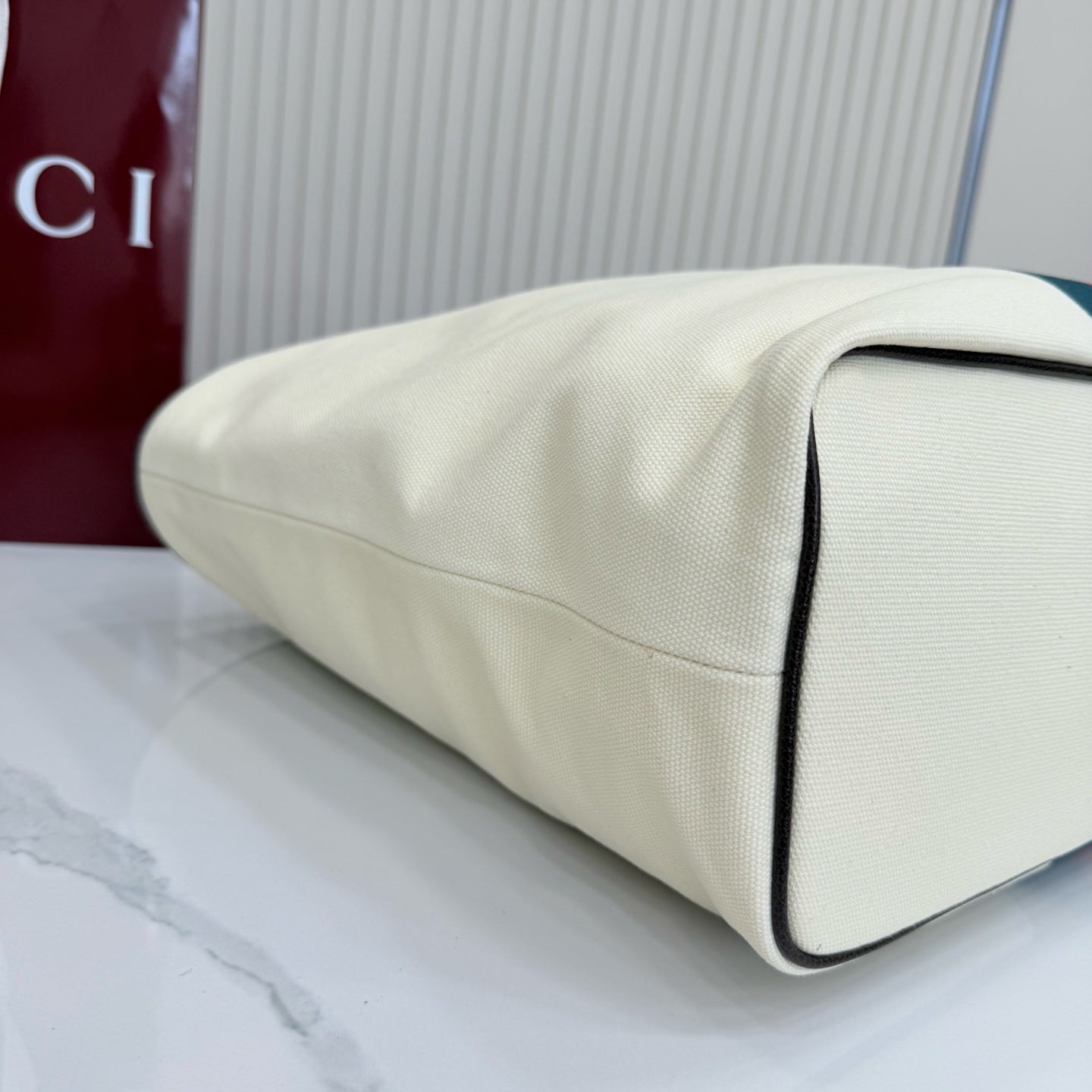 GG Tribeca Large Tote Bag Cream Red Green Canvas Cowhide 141731
