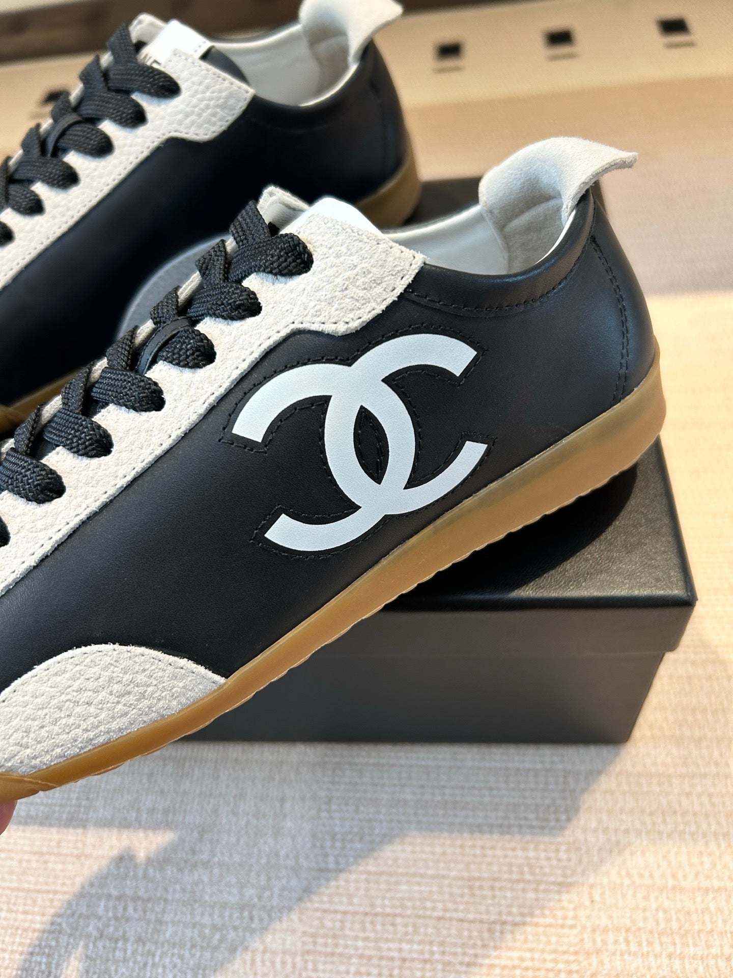 CC 26s Trainers White Black Calfskin & Suede 618697