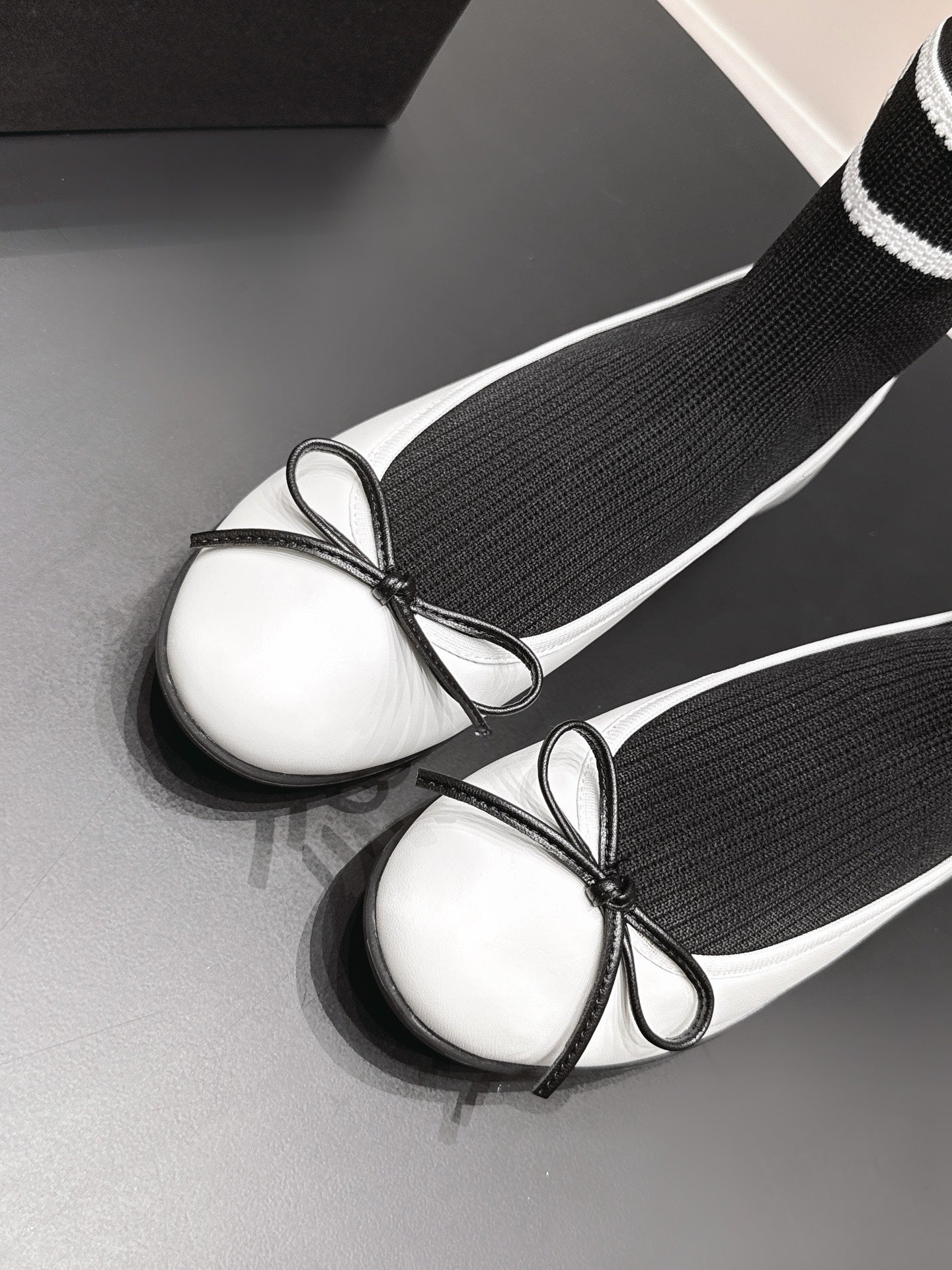 CC 26s Sneakers Black White Lambskin Mesh 922672