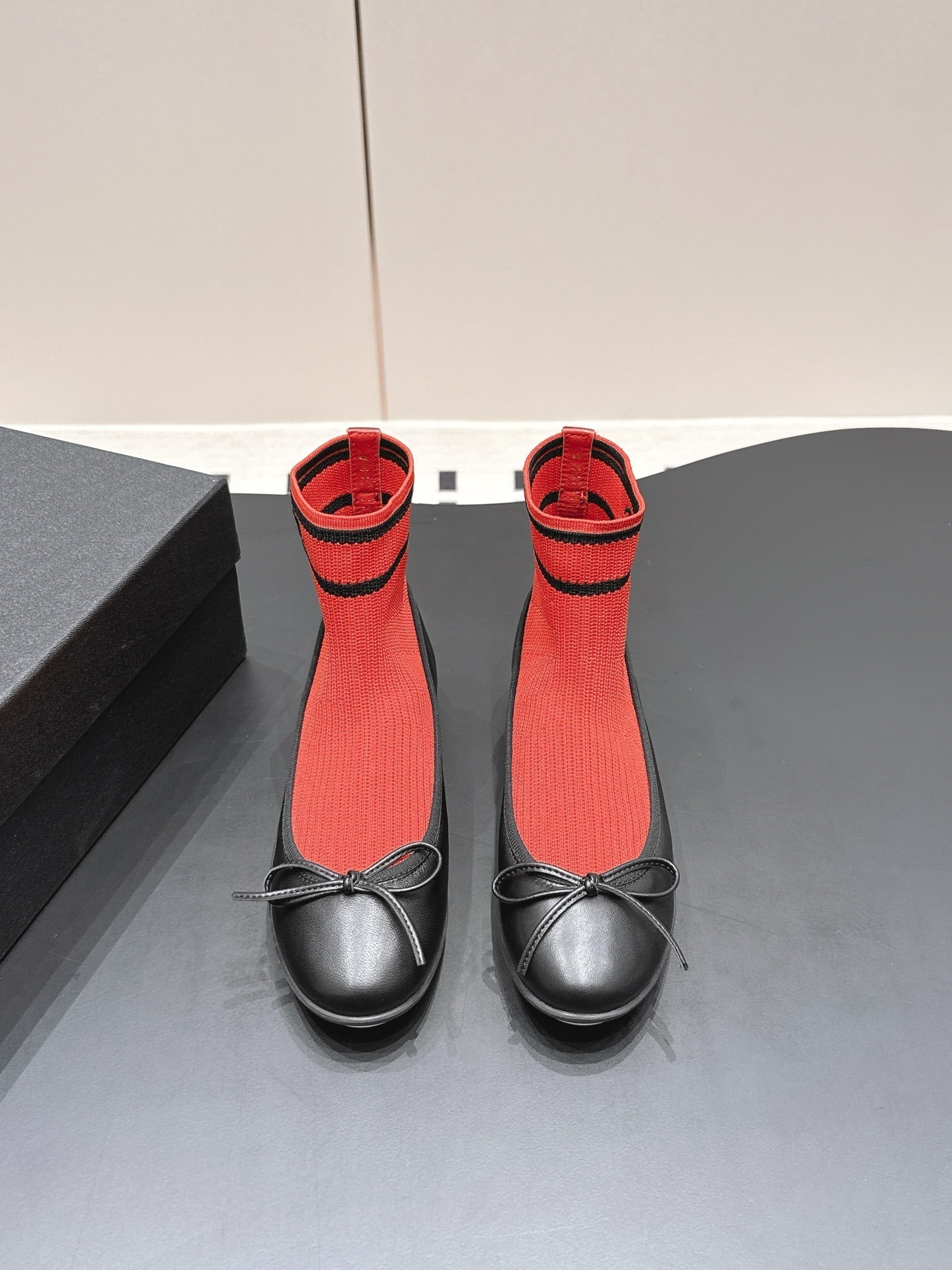 CC 26s Sneakers Black Red Lambskin Mesh 922674