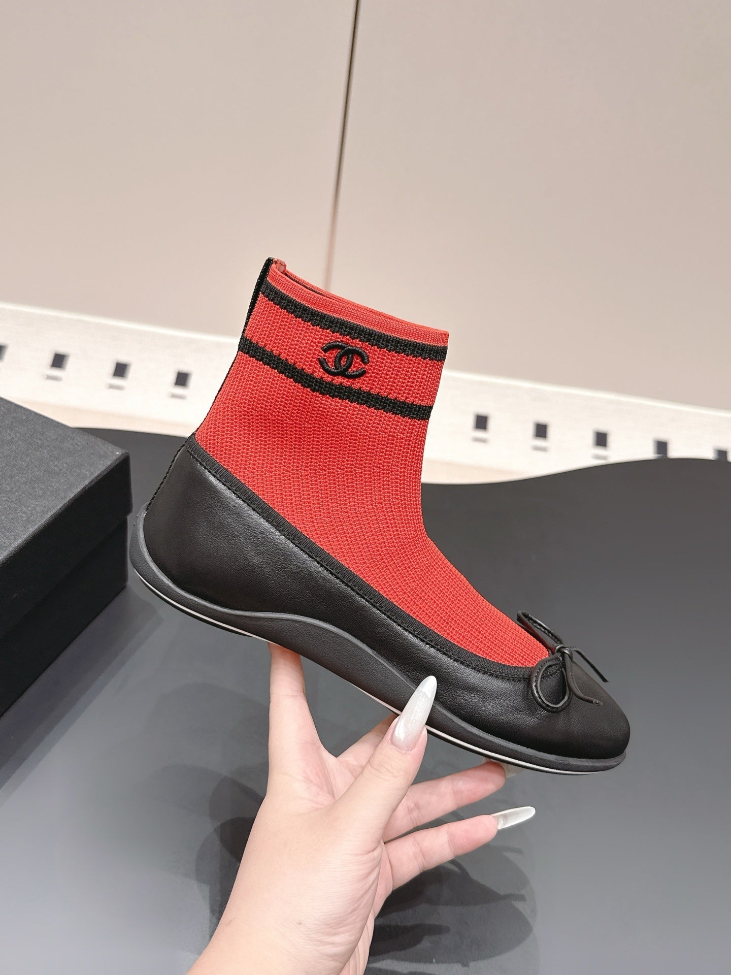 CC 26s Sneakers Black Red Lambskin Mesh 922674