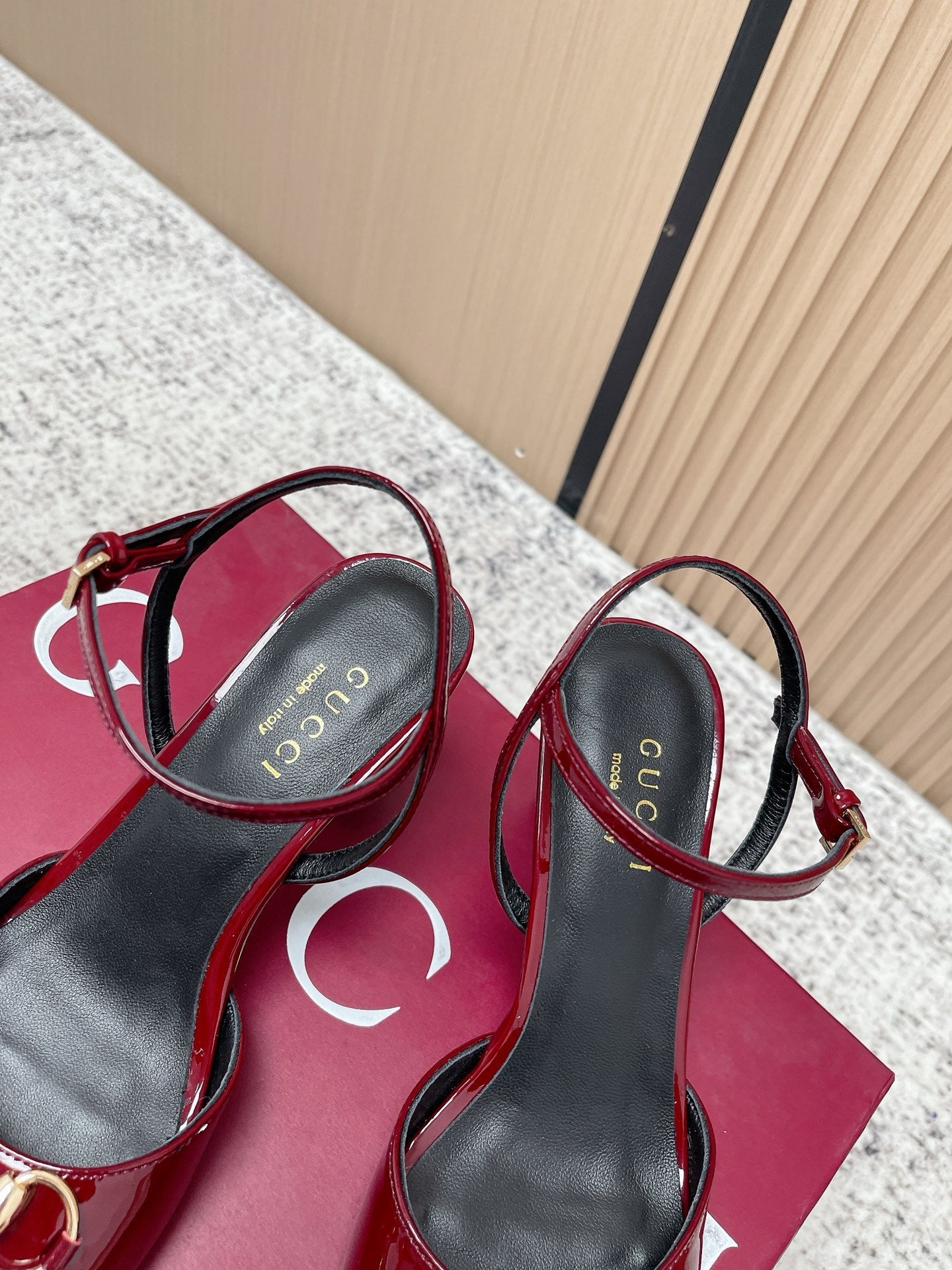 GG Signora Sandals 8.5cm Burgundy Shiny Leather 752218
