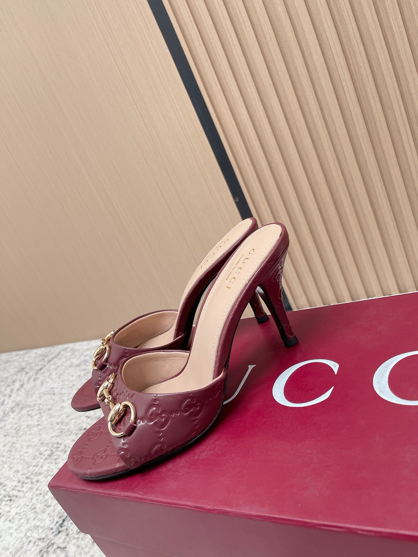 GG Sandal With Horsebit 8.5cm Burgundy Shiny Leather 752222