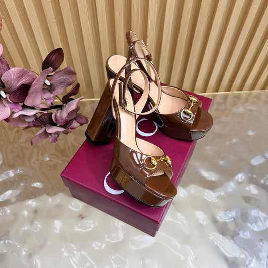 GG 26s Horsebit Platform Sandals 11cm Brown Patent Leather 886500