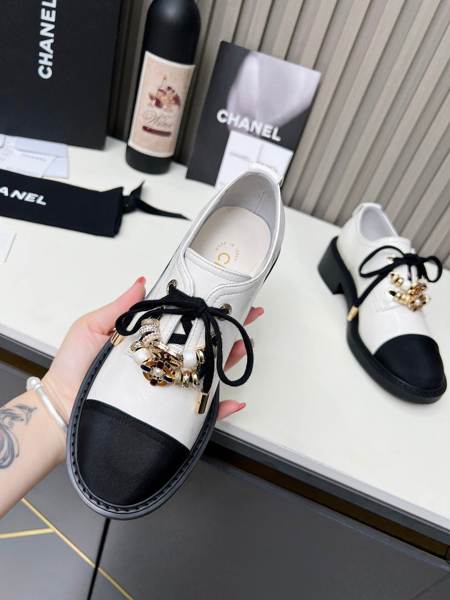 CC Flat Shoe Black White Shiny Aged Calfskin