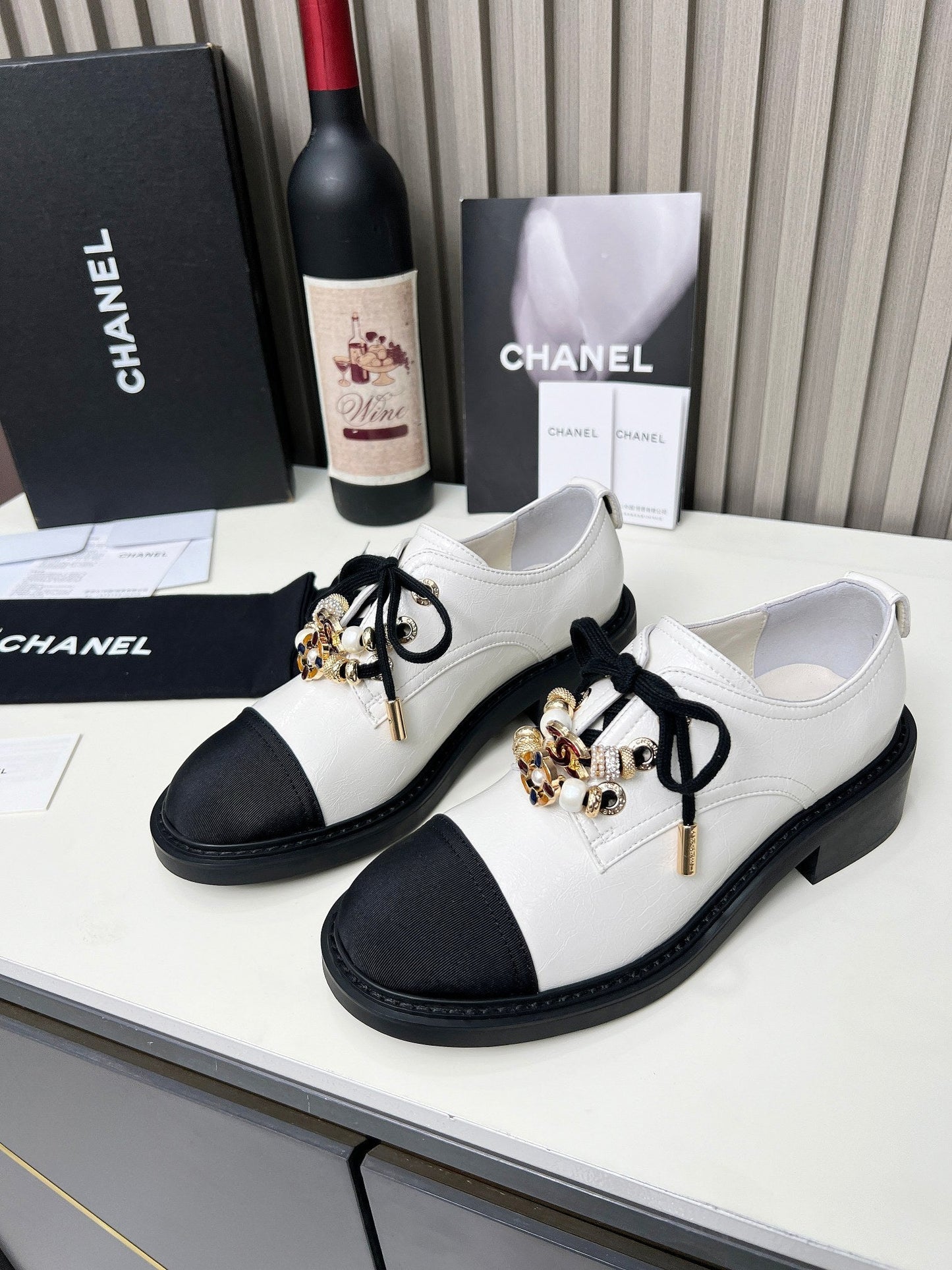 CC Flat Shoe Black White Shiny Aged Calfskin