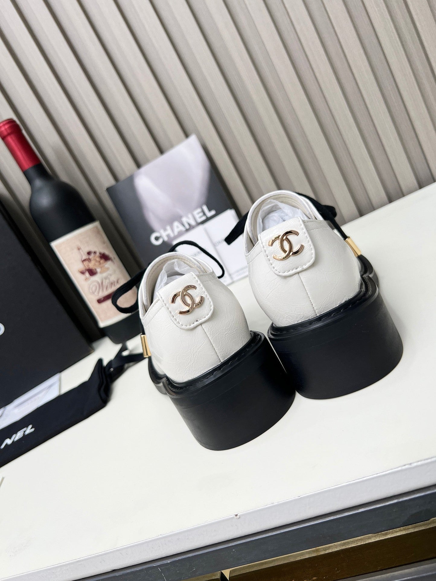 CC Flat Shoe Black White Shiny Aged Calfskin