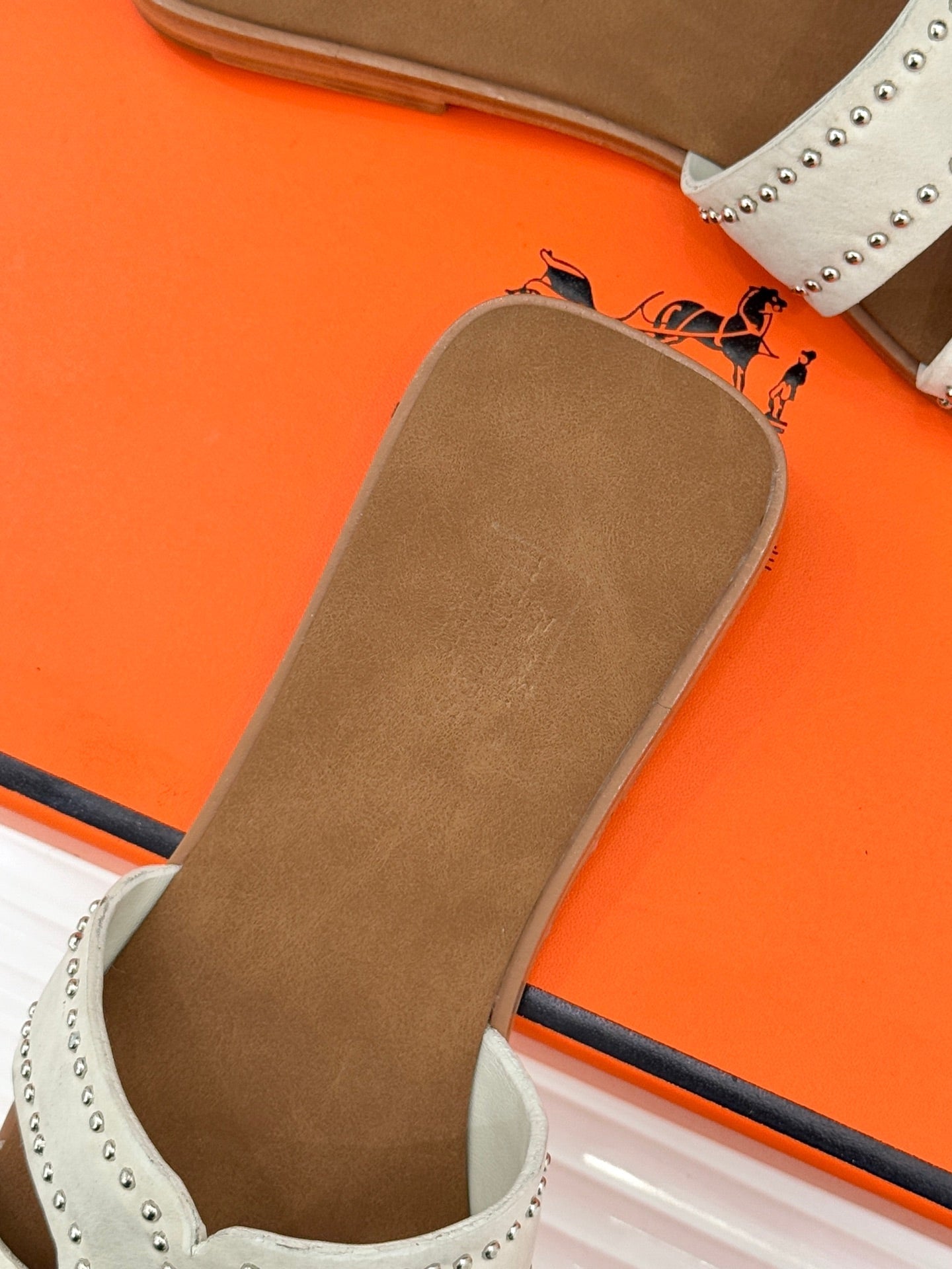 HM 26ss Flat Slippers Brown White Suede 642828