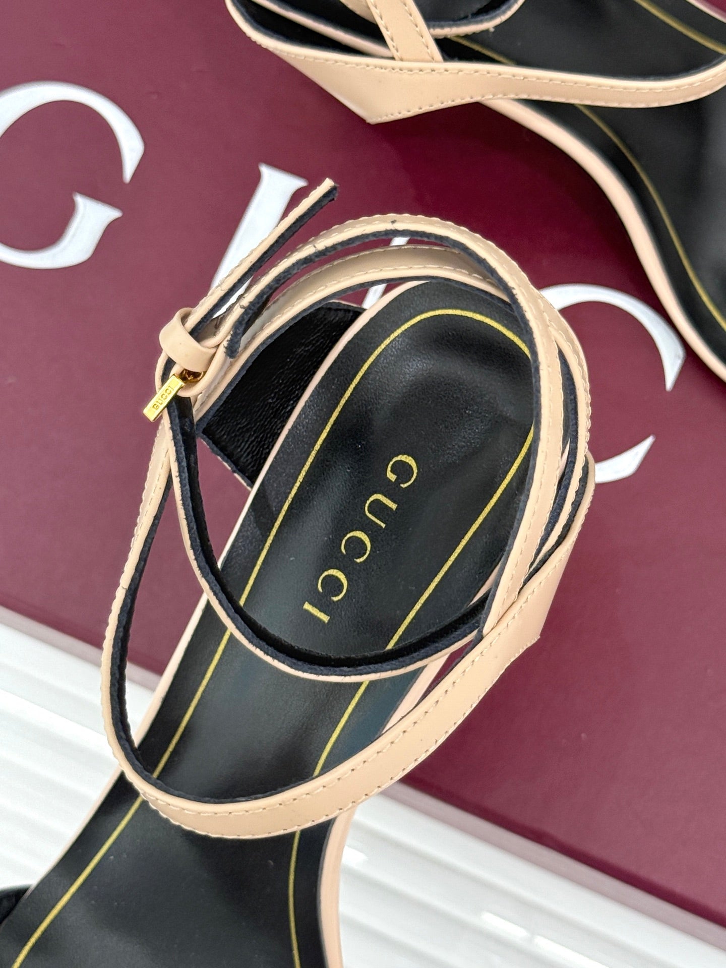GG Castello Sandals 7.5cm Beige Leather 886483