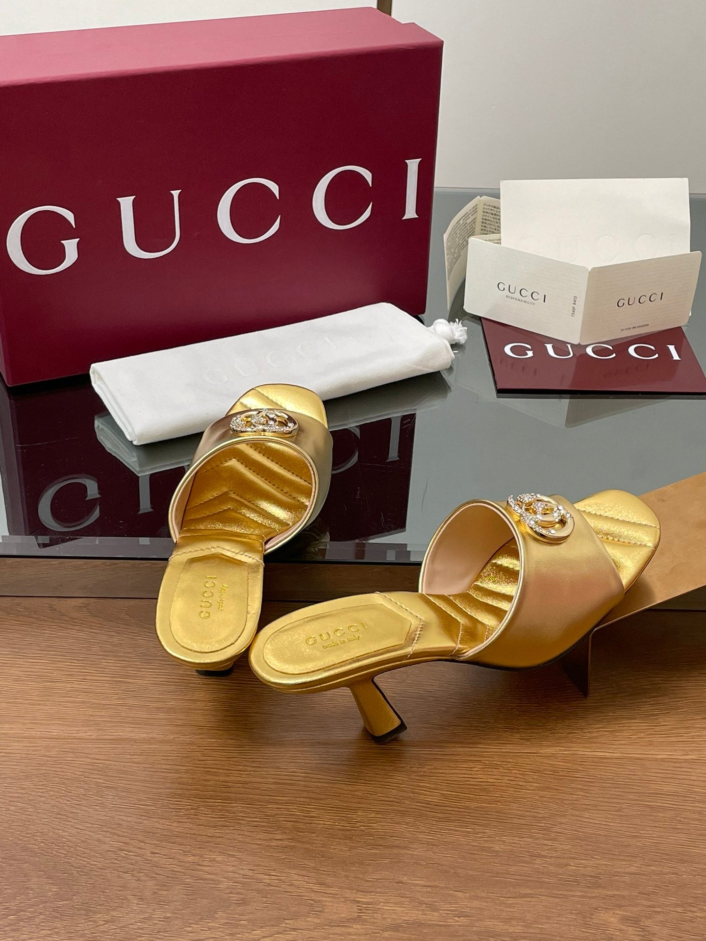 GG Canvas Mid-Heel Mules 7.5cm Gold Sheepskin 646476