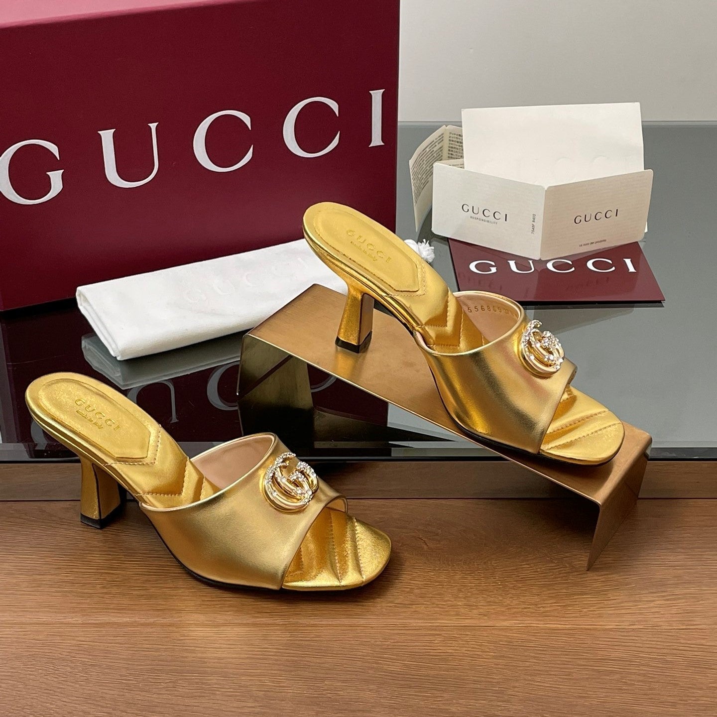 GG Canvas Mid-Heel Mules 7.5cm Gold Sheepskin 646476