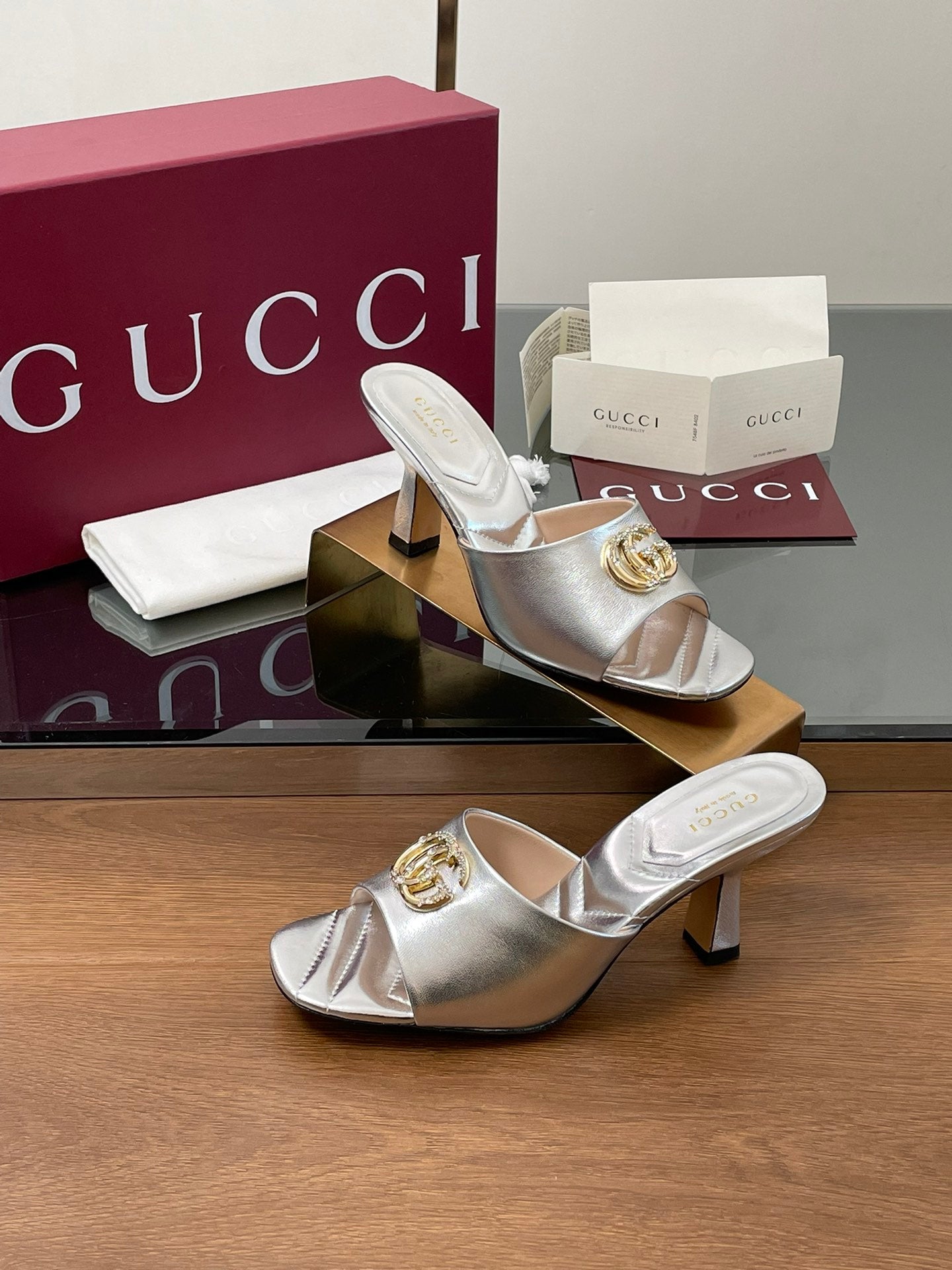 GG Canvas Mid-Heel Mules 7.5cm Sliver Sheepskin 646477