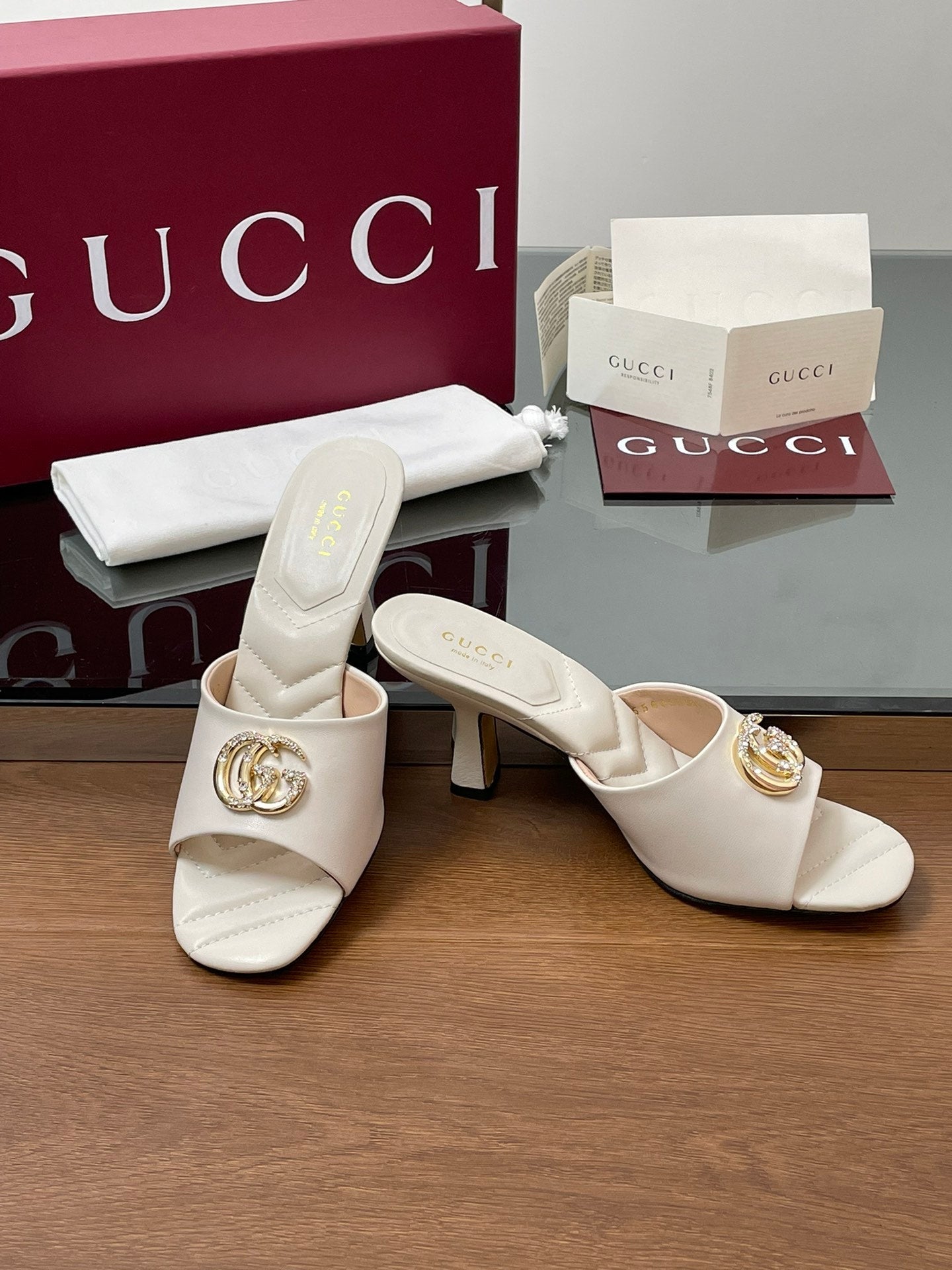 GG Canvas Mid-Heel Mules 7.5cm White Sheepskin 646478