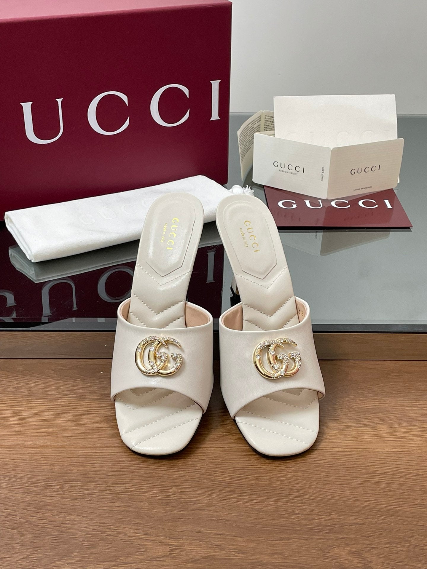 GG Canvas Mid-Heel Mules 7.5cm White Sheepskin 646478