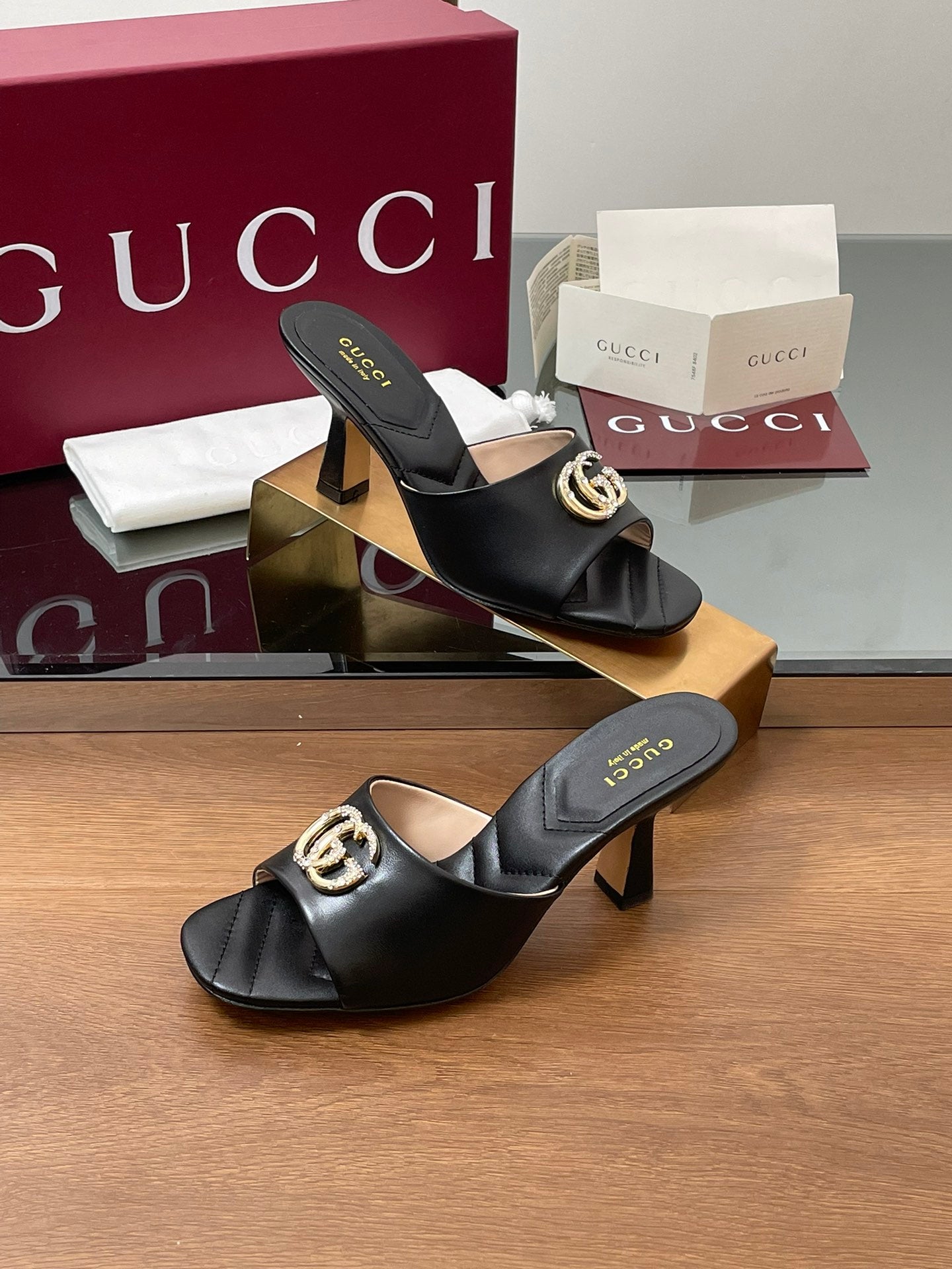 GG Canvas Mid-Heel Mules 7.5cm Black Sheepskin 646481