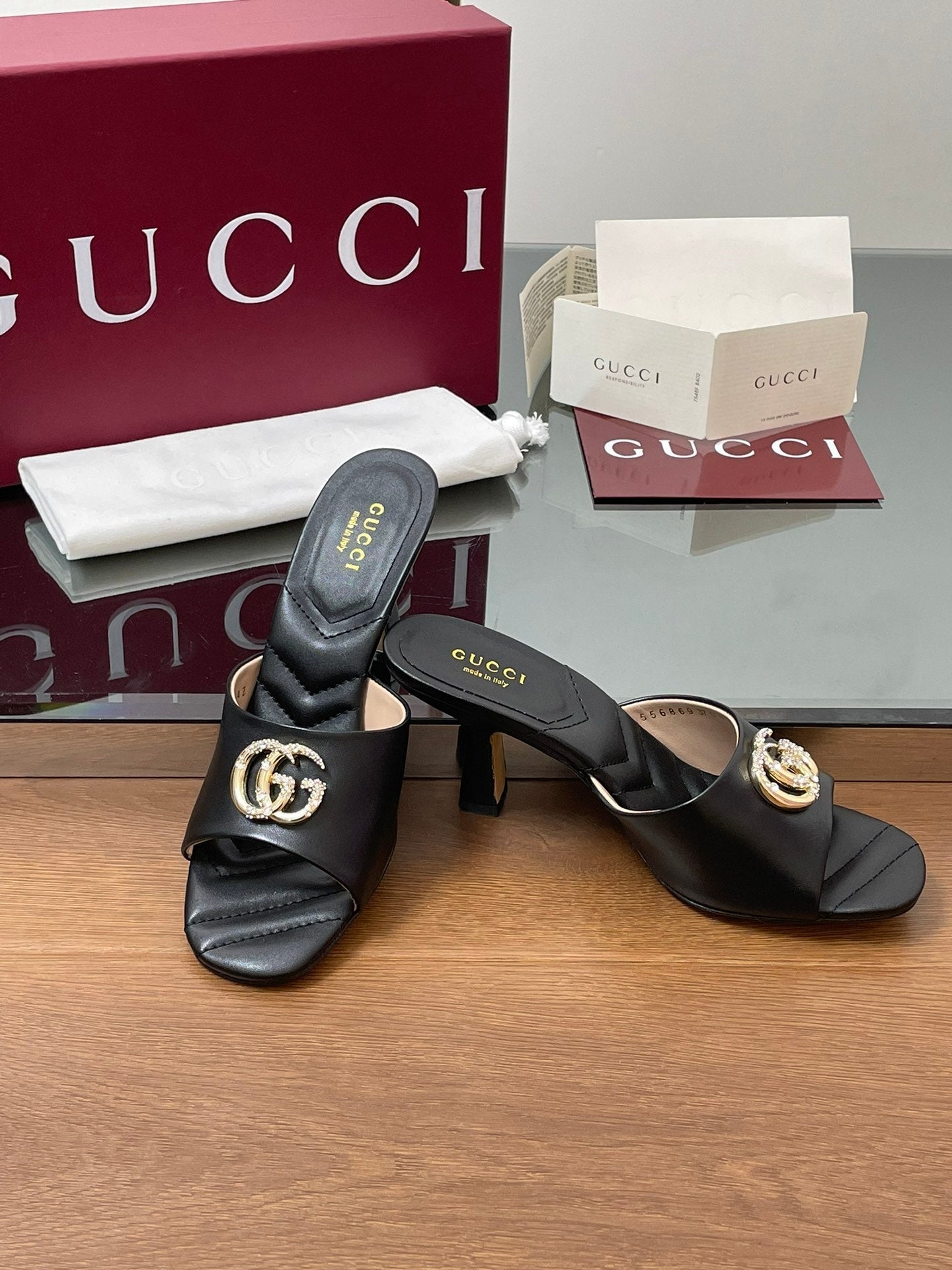 GG Canvas Mid-Heel Mules 7.5cm Black Sheepskin 646481