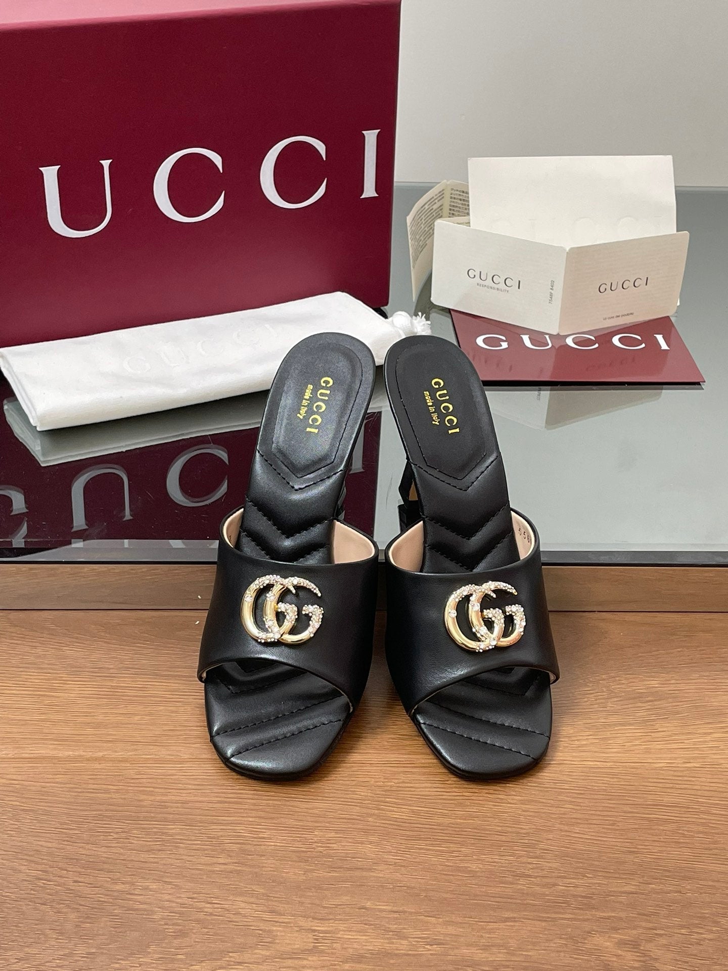 GG Canvas Mid-Heel Mules 7.5cm Black Sheepskin 646481
