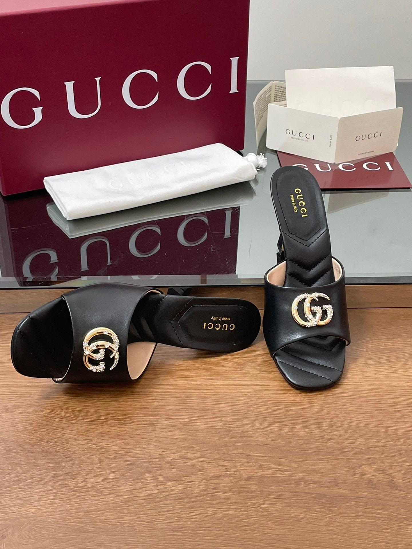 GG Canvas Mid-Heel Mules 7.5cm Black Sheepskin 646481