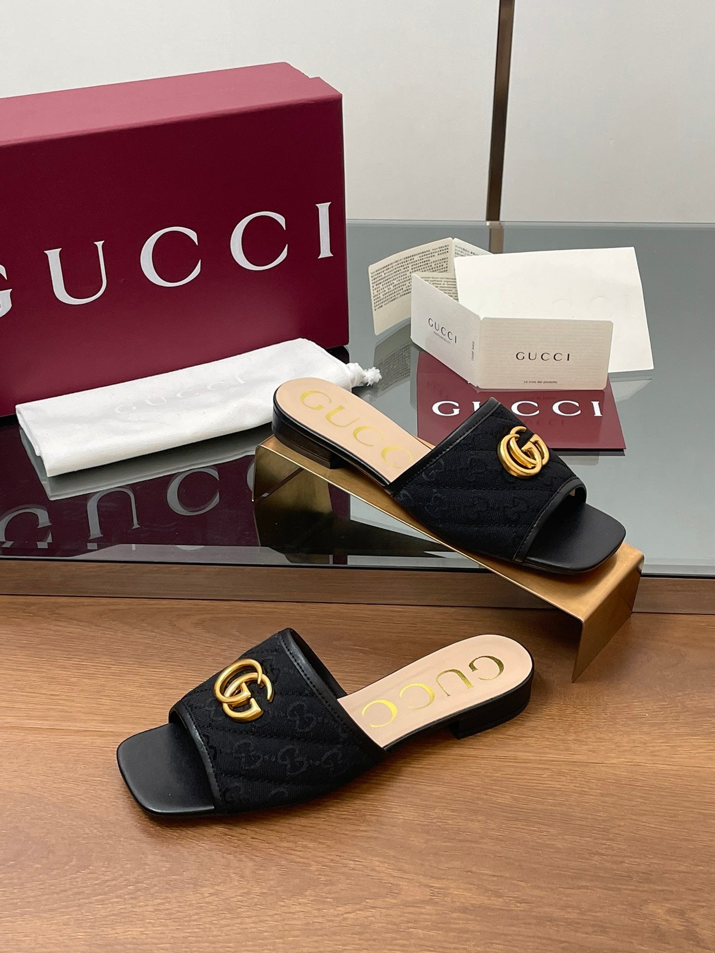 GG Matelasse Slide Sandals Black Canvas Sheepskin 646485
