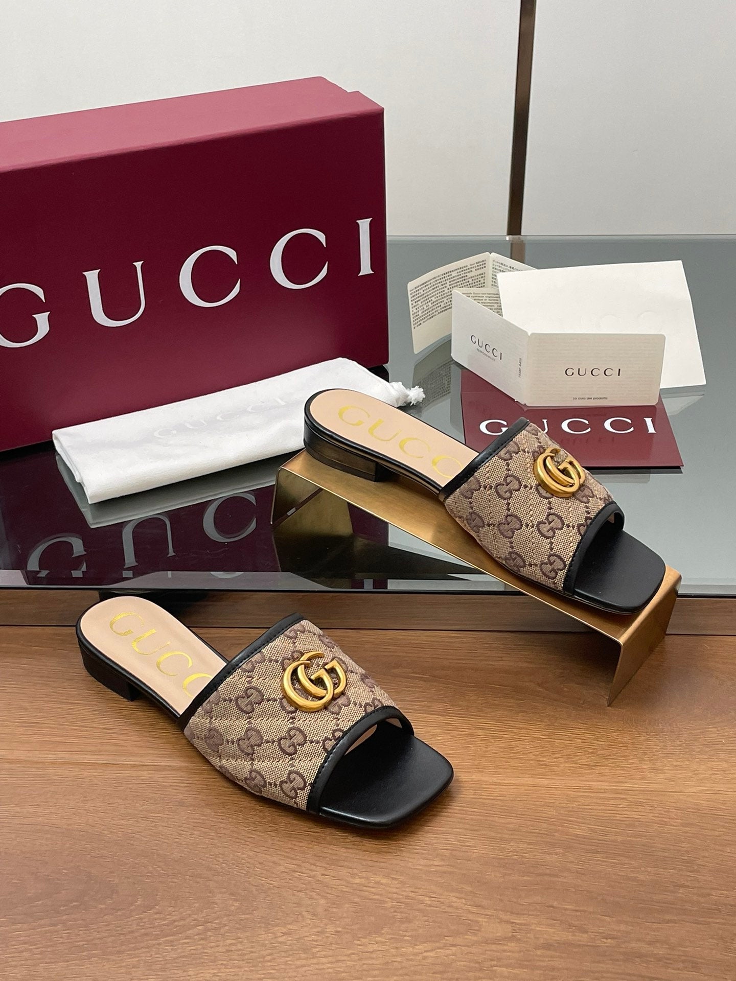 GG Matelasse Slide Sandals Black Beige Canvas Sheepskin 646487