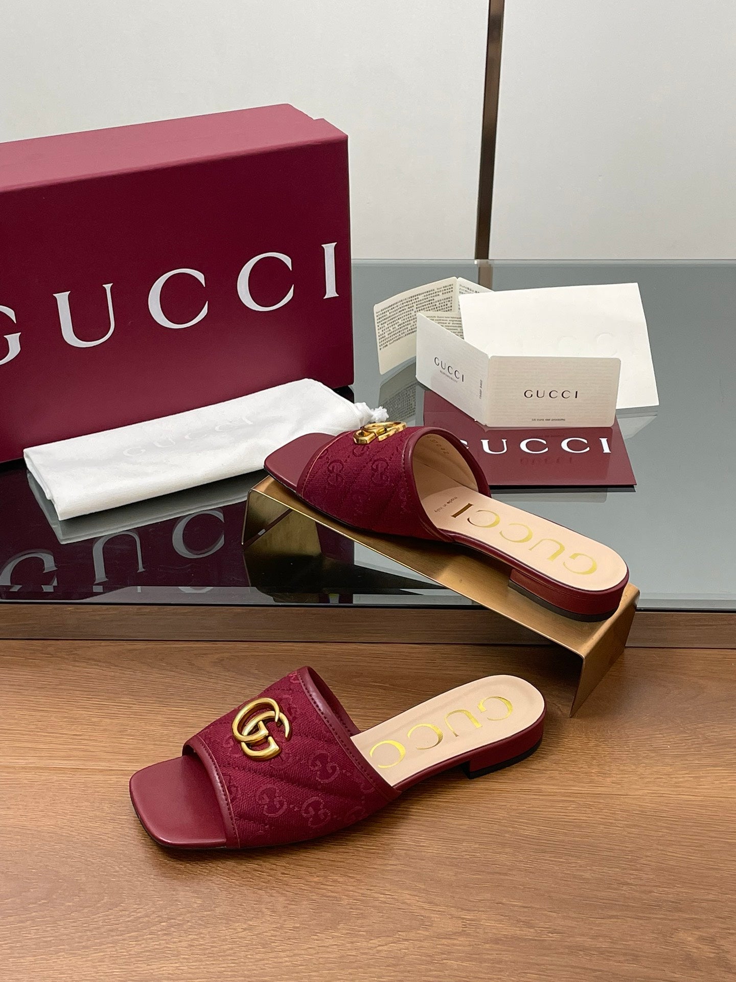 GG Matelasse Slide Sandals Burgundy Canvas Sheepskin 646489
