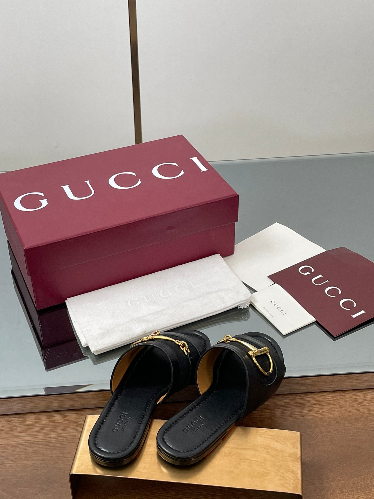 GG D-Shaped Sandals Black Sheepskin Canvas 646458