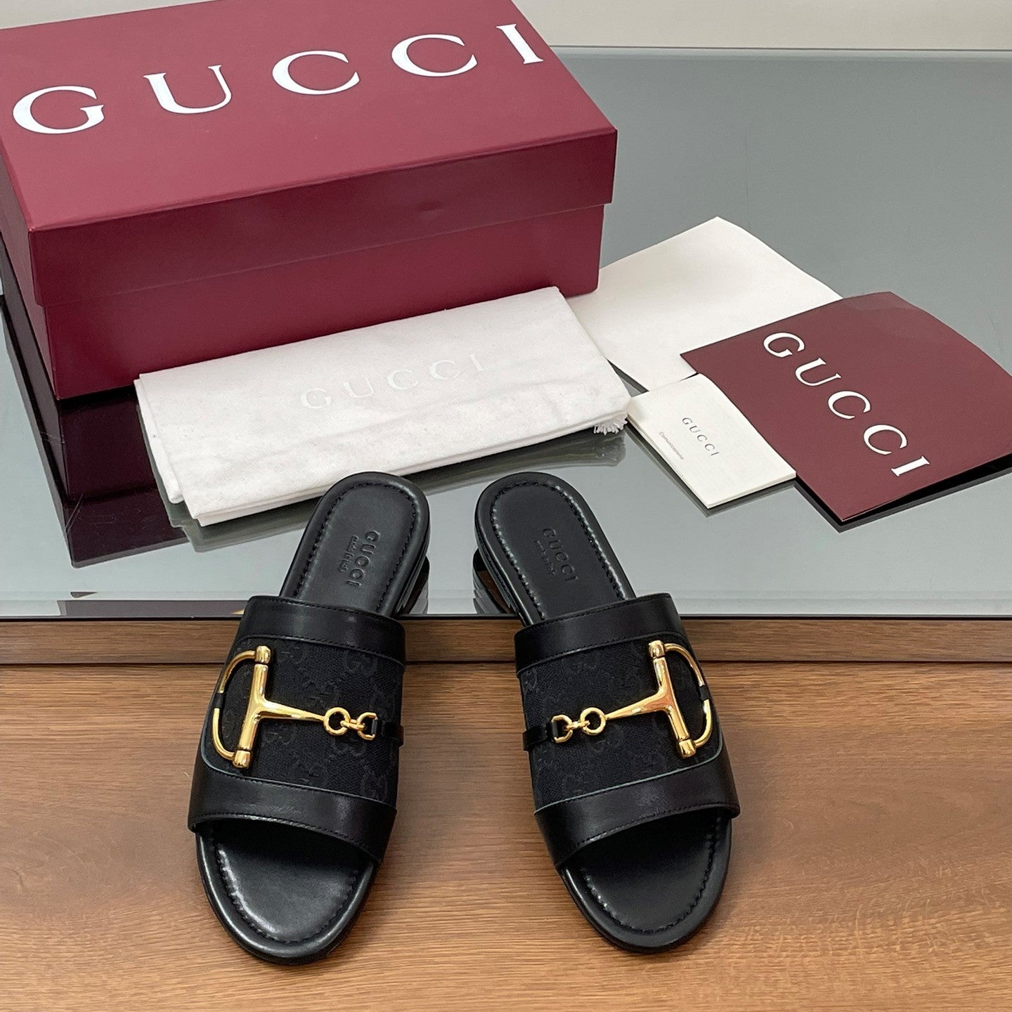 GG D-Shaped Sandals Black Sheepskin Canvas 646458