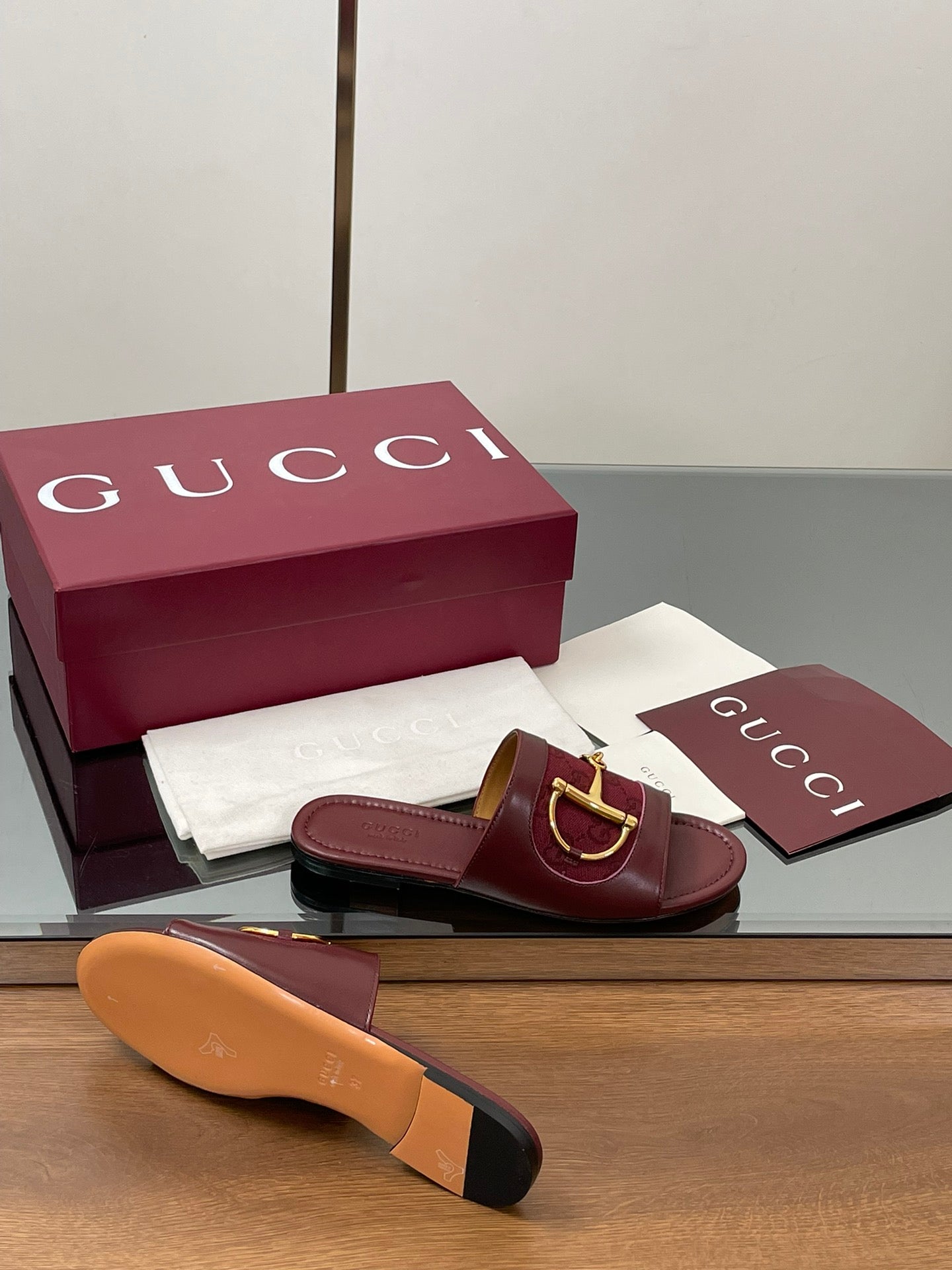 GG D-Shaped Sandals Burgundy Sheepskin Canvas 646461